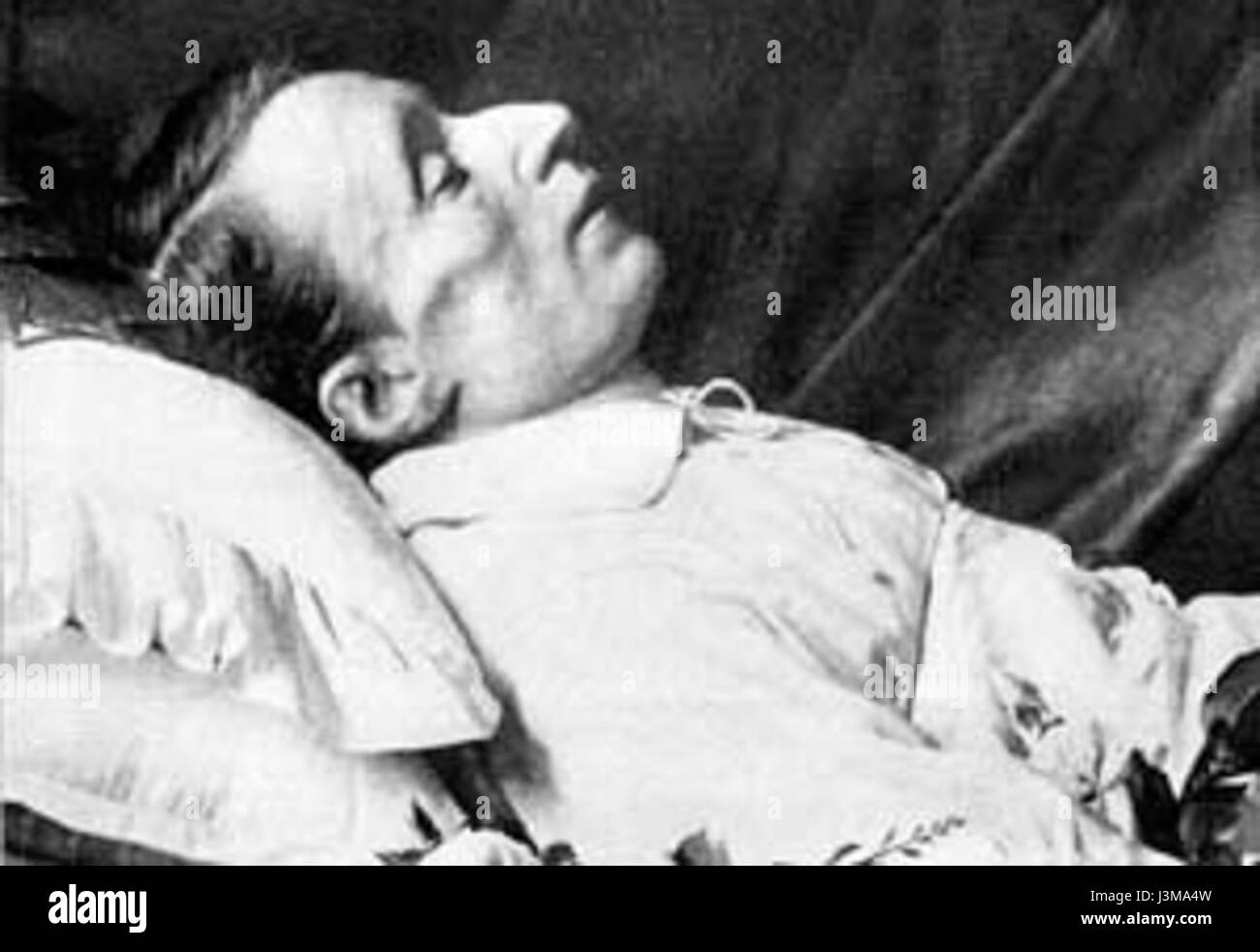Giacomo Leopardi était un éminent poète et philosophe italien du XIXe siècle, connu pour ses contributions à la littérature et à la philosophie, reflétant les thèmes de la mélancolie et de la pensée existentielle. Banque D'Images