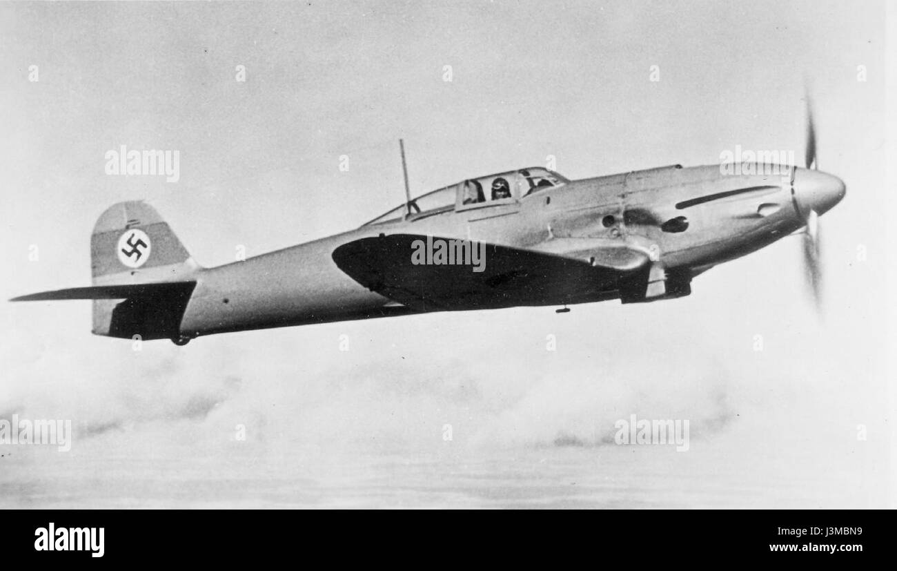 Le He 112 est un avion allemand développé à la fin des années 1930 La référence de 2015 concerne probablement les interprétations modernes ou les expositions de l'aéronef, comme dans les musées ou les collections de l'aviation. Banque D'Images