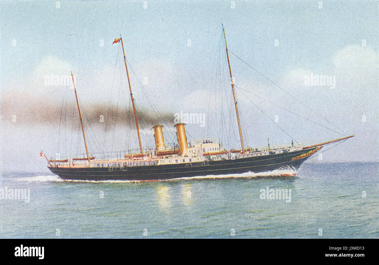 HMY Alexandra était un yacht royal britannique, utilisé par la famille royale à la fin du XIXe et au début du XXe siècle. Le yacht était un symbole de la puissance navale britannique et du luxe royal, servant de navire pour les croisières royales et les fonctions officielles. Il était connu pour son élégance, sa taille et ses équipements de pointe, et était un élément important des activités maritimes royales. Banque D'Images