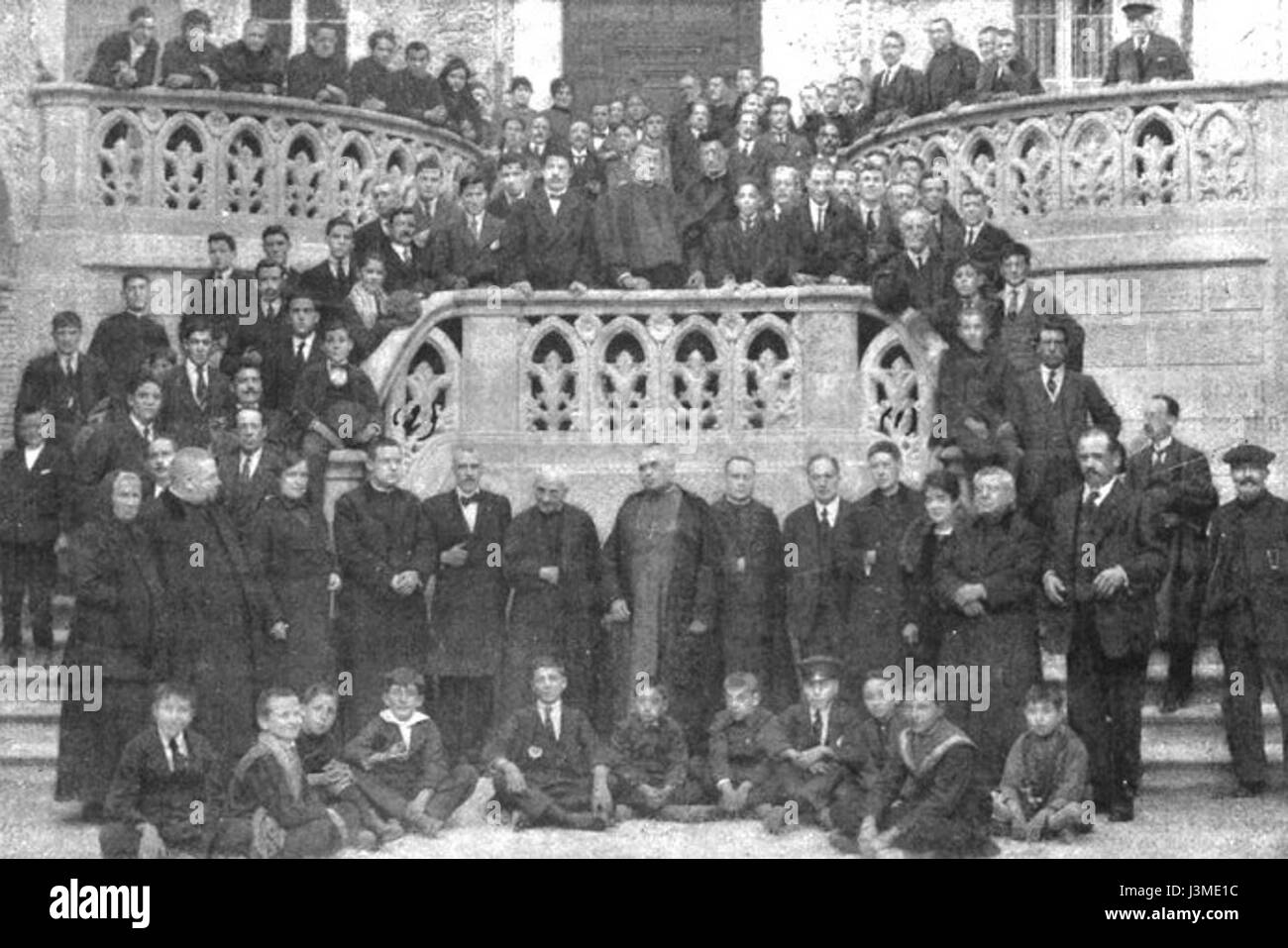 'HUU.12.21.12' fait référence à un objet spécifique ou à un code d'archivage, bien que plus de contexte soit nécessaire pour fournir une description précise. Plus d'informations sont nécessaires pour déterminer son importance ou son objet. Banque D'Images