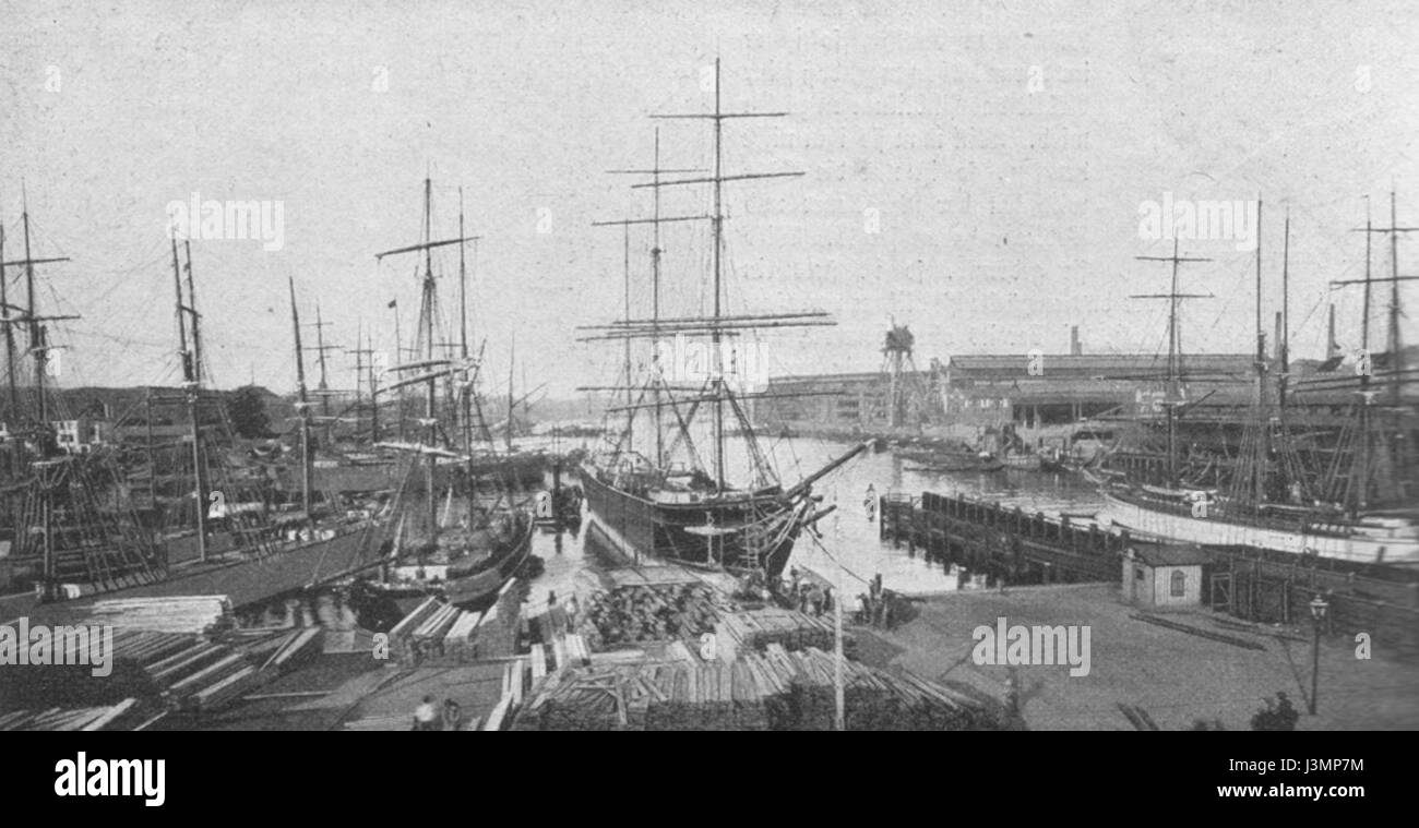Une image historique du port de Kiel en 1902, mettant en valeur l'un des ports maritimes les plus importants de GermanyÂ€ ™. Située dans le nord de l'Allemagne, Kiel est connue pour son histoire navale et son importance commerciale, particulièrement évidente au début du XXe siècle. Banque D'Images