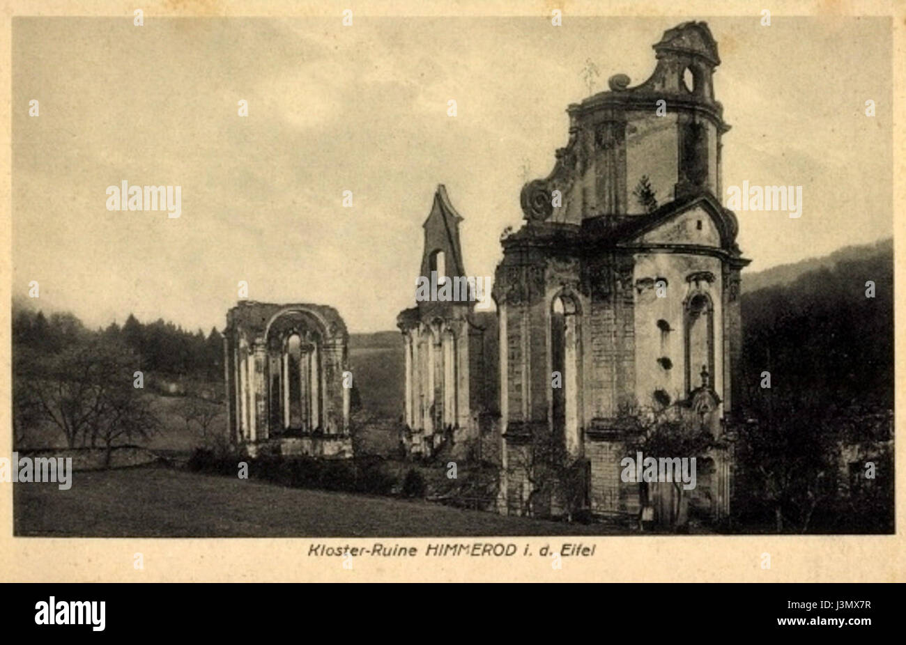 Himmerod fait référence à un site ou lieu historique, probablement un ancien monastère ou village, riche en histoire et en importance culturelle. Il peut avoir des bâtiments historiques ou des associations religieuses liées à son passé. Banque D'Images
