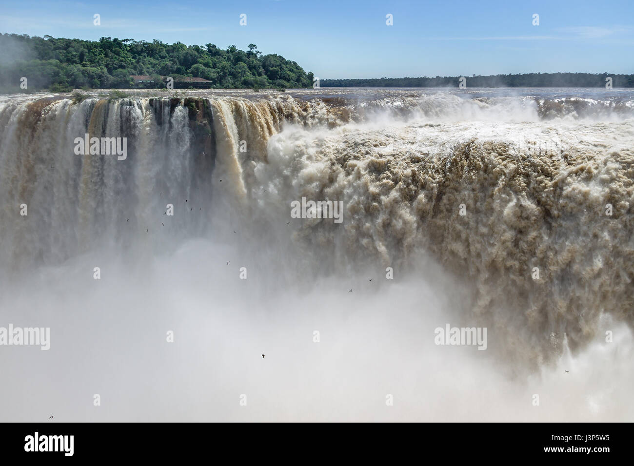 Les Diables de la gorge à l'Iguazu Falls view à partir de la partie Argentine - Brésil et Argentine Border Banque D'Images