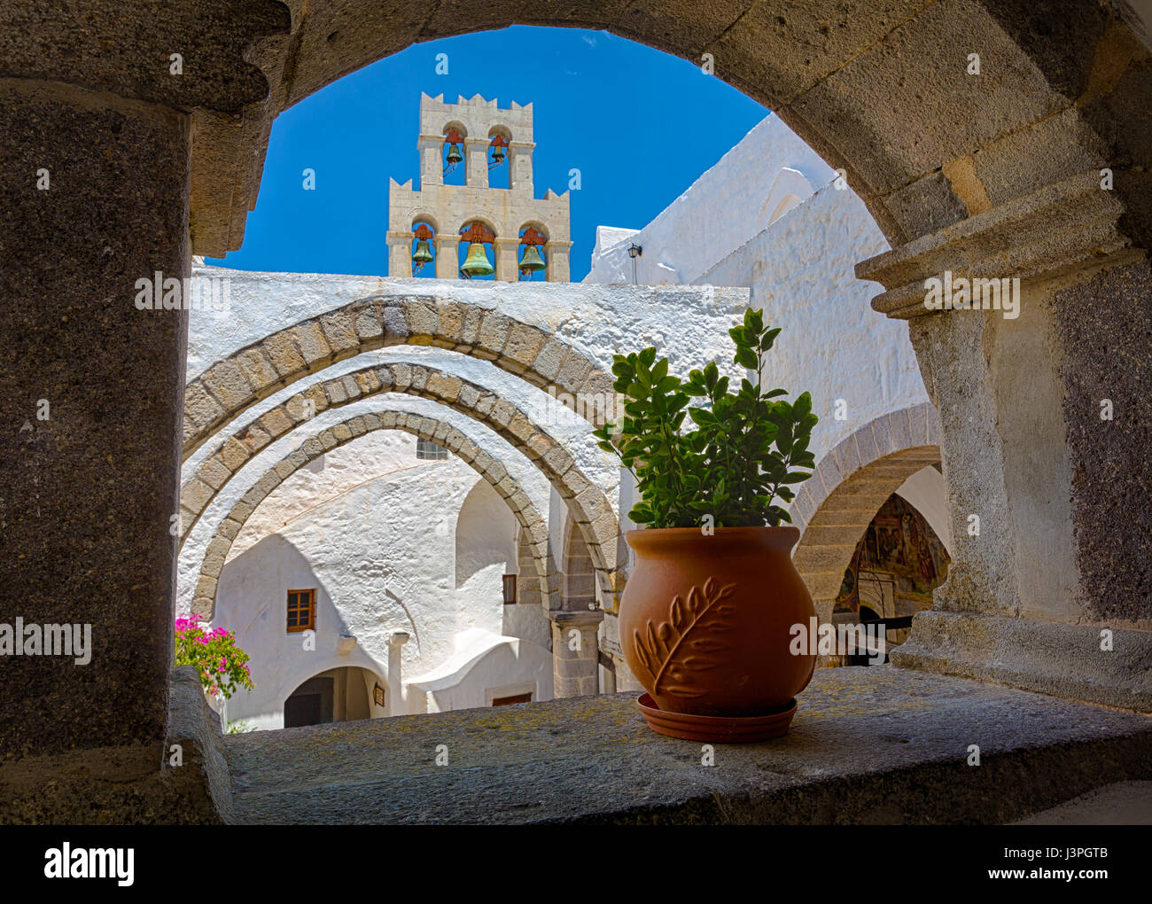 Monastère de Saint Jean le Théologien sur l'île grecque de Patmos. Monastère construit au 11ème siècle, encore un lieu de pèlerinage et grec O Banque D'Images