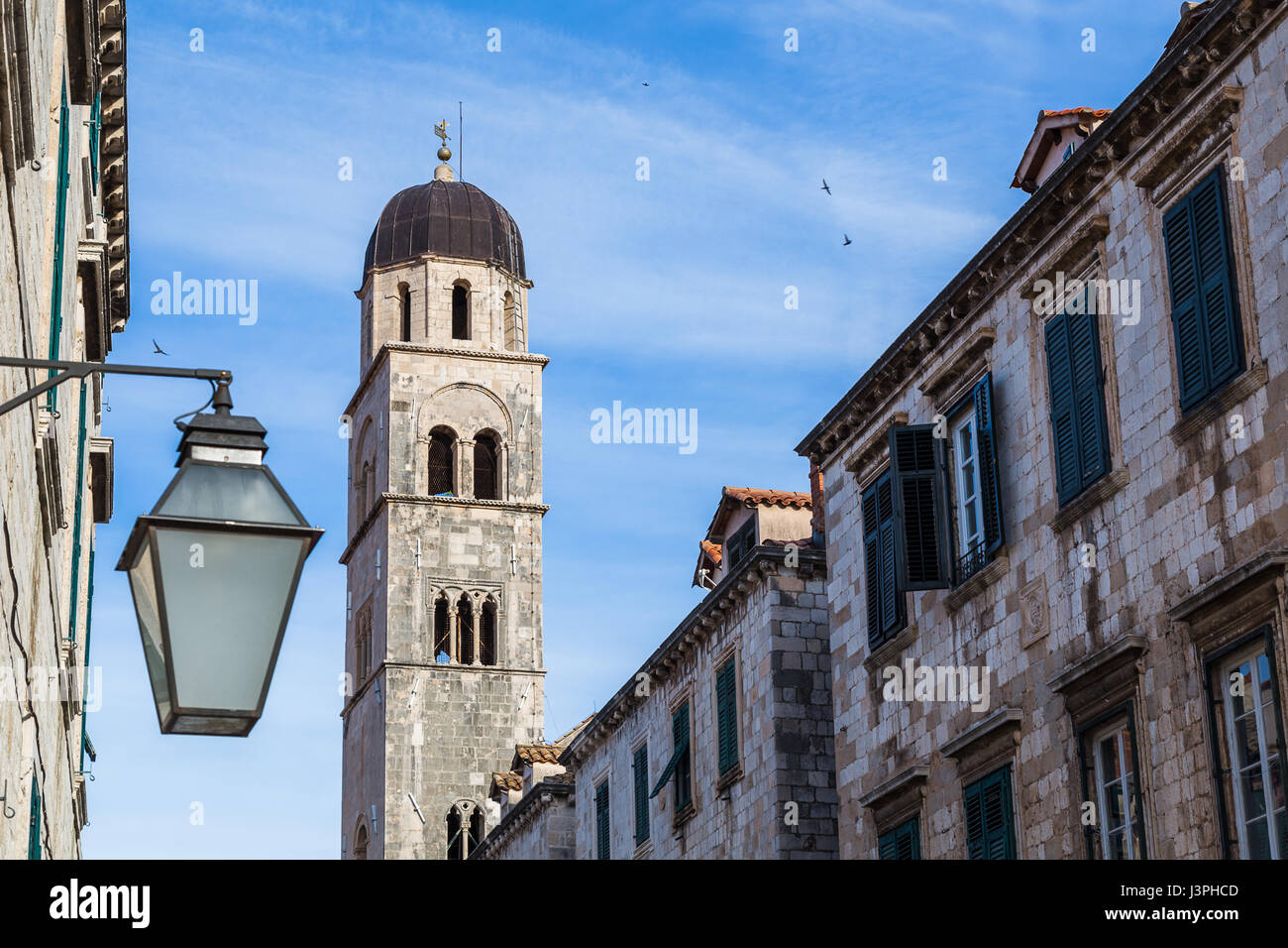 La vieille ville de Dubrovnik n'est pas simplement au sujet de l'histoire, c'est aussi plein de la culture et de la cuisine locale grâce aux nombreux restaurants, cafés et bars Banque D'Images