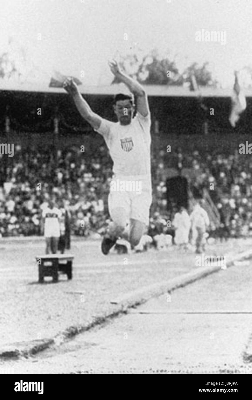 Jim Thorpe était un athlète américain qui a triomphé aux Jeux olympiques de Stockholm en 1912, remportant les épreuves de décathlon et de pentathlon. Sa performance est considérée comme l'une des plus grandes de l'histoire olympique. Banque D'Images