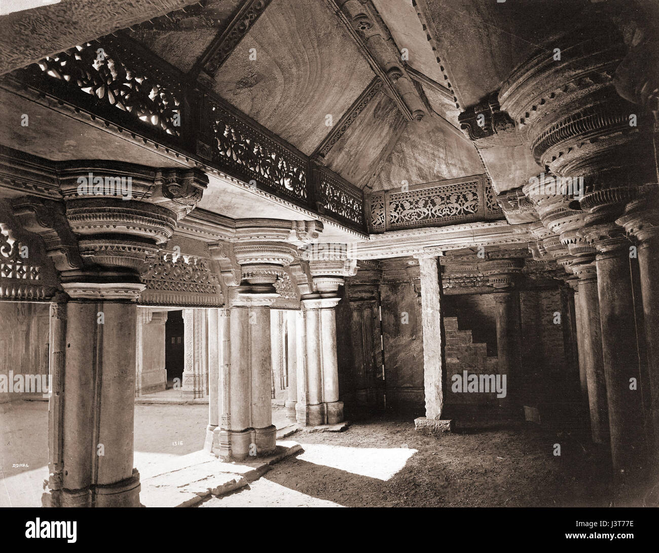 Intérieur de salle du Nord, fort de Gwalior, Man Mandir. Banque D'Images