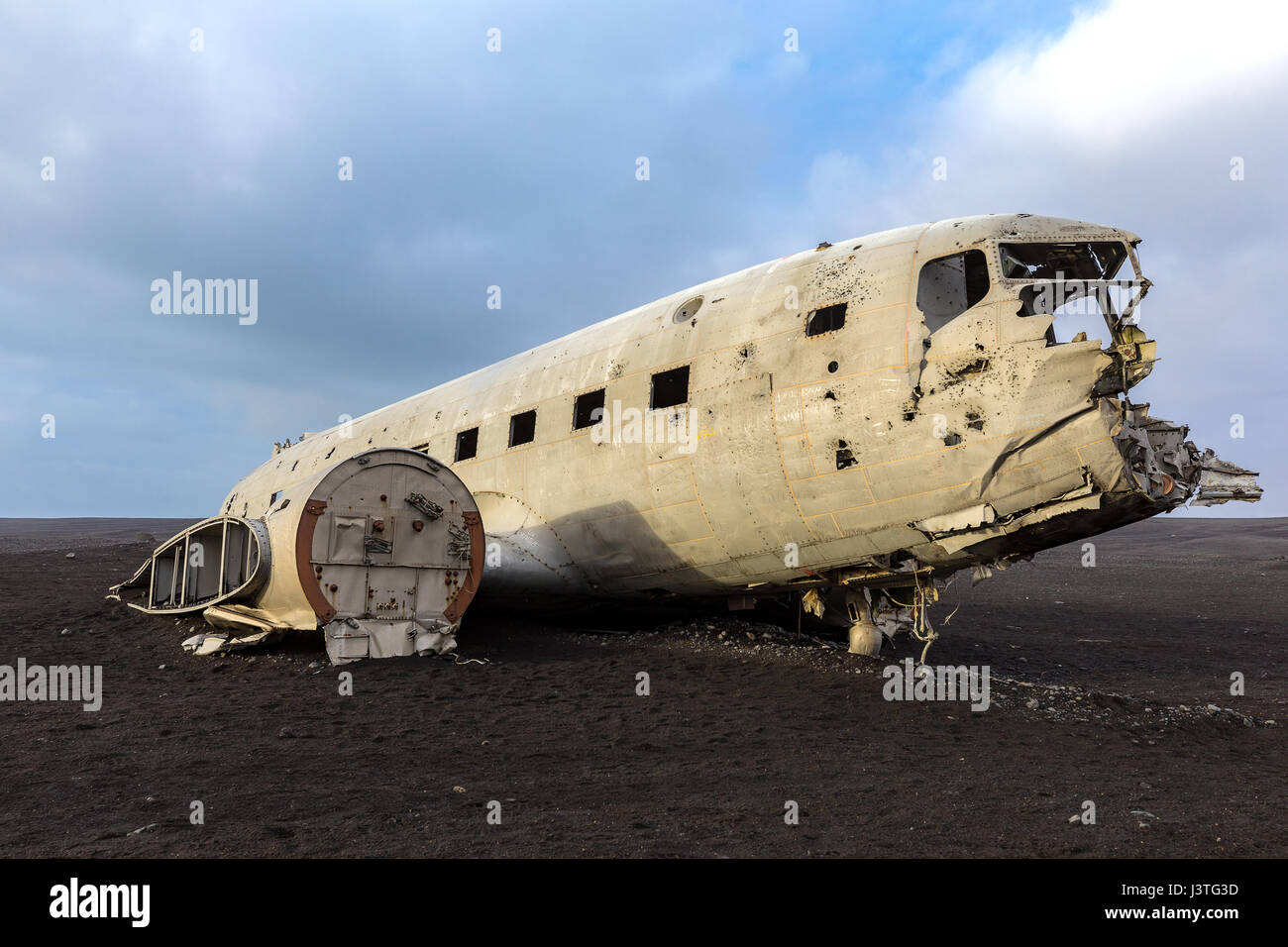 L'abandon de l'épave d'un avion militaire américain sur Solheimasandur beach près de Vik, le sud de l'Islande Banque D'Images