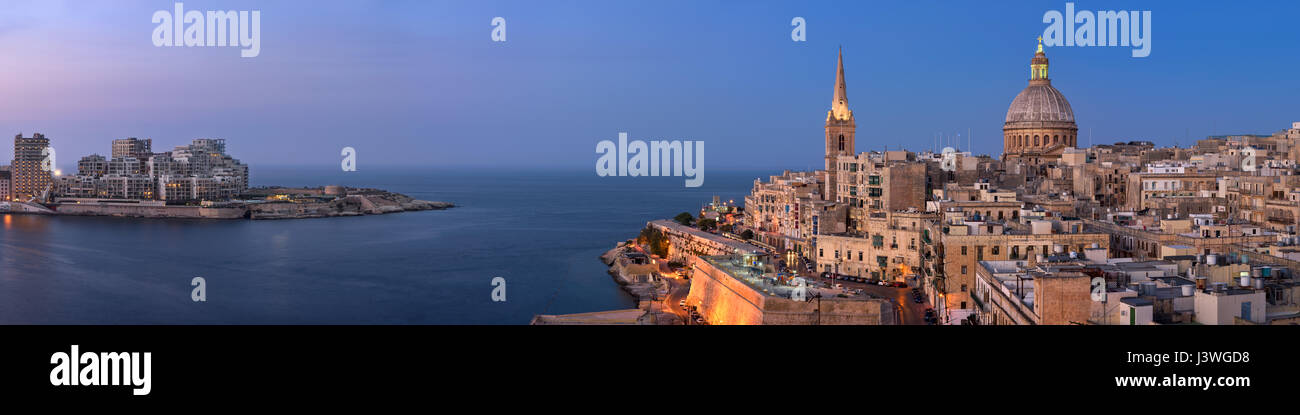 Panorama de la Valette et Sliema Skyline dans la soirée, Malte Banque D'Images