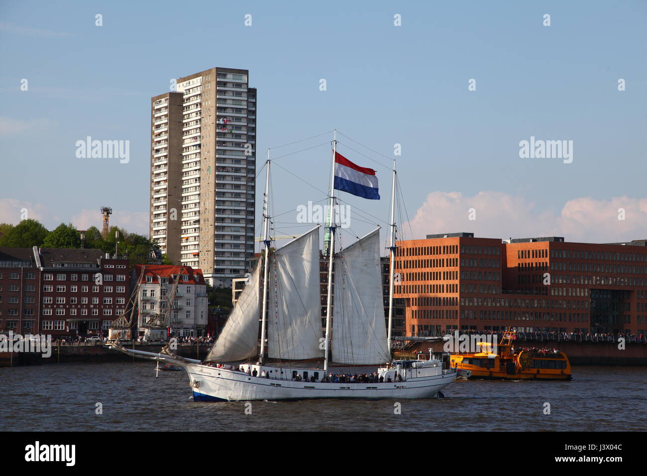 Hambourg, Allemagne. 7 mai, 2017. 828e anniversaire de l'impressions du port de Hambourg 2017, dernier jour, l'Allemagne Crédit : Wibke Woyke/Alamy Live News Banque D'Images