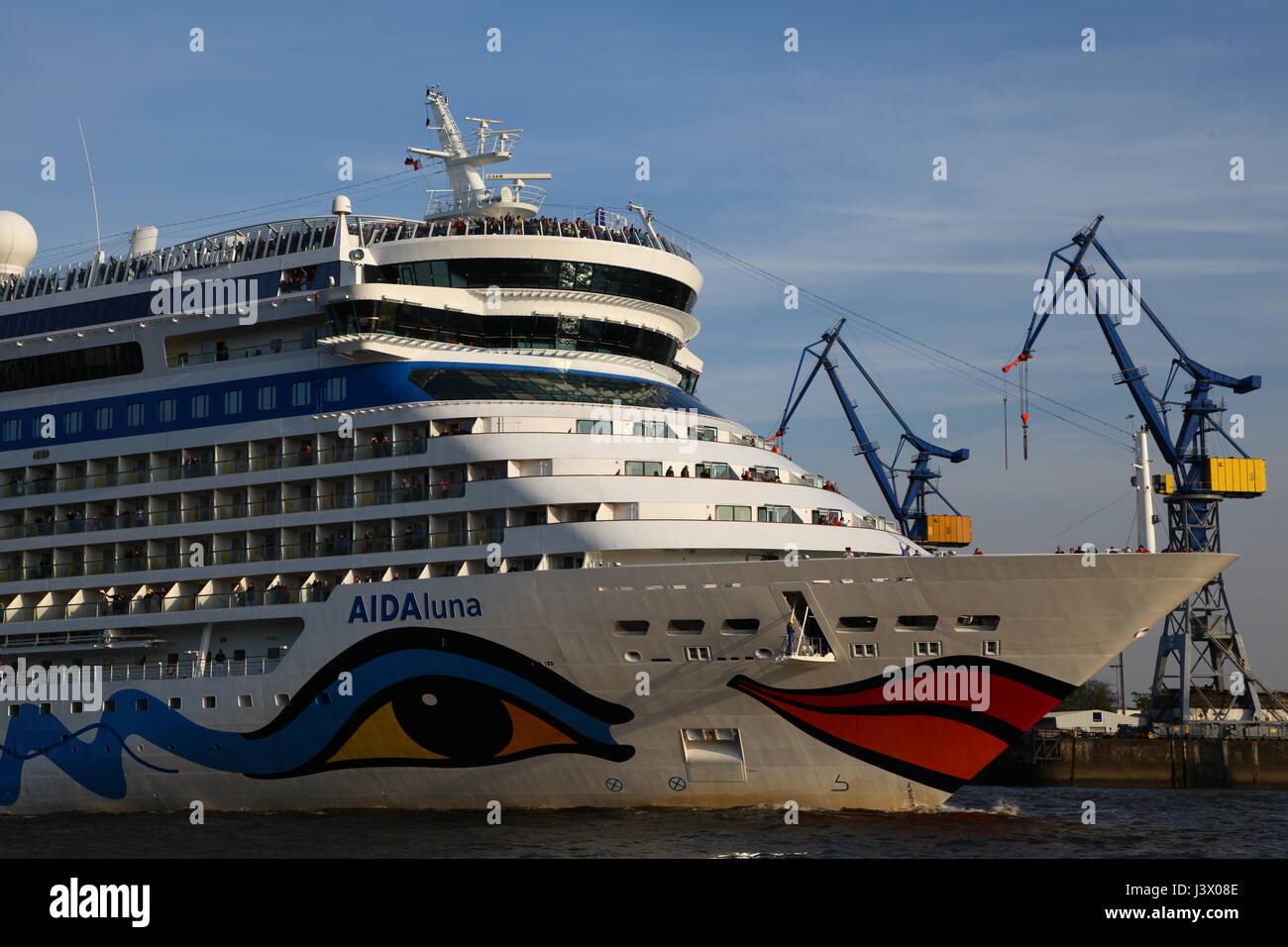 Hambourg, Allemagne. 7 mai, 2017. 828e anniversaire de l'impressions du port de Hambourg 2017, dernier jour, l'Allemagne Crédit : Wibke Woyke/Alamy Live News Banque D'Images