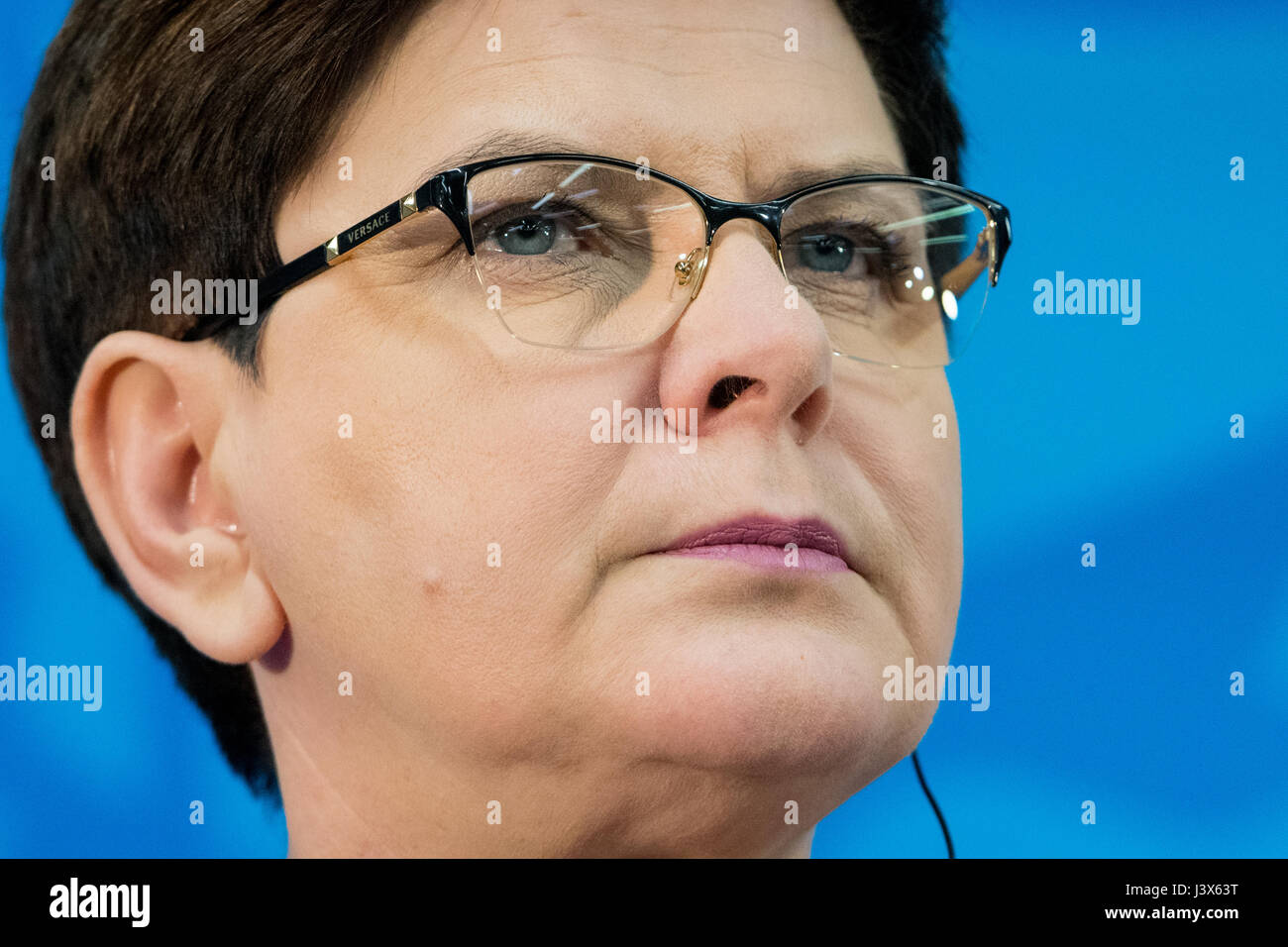 Tallinn, Estonie, 8 mai 2017. Premier Ministre de la Pologne Beata Szydlo adresses les médias après qu'elle a rencontré le Premier Ministre d'Estonie Juri Ratas, Premier Ministre de Lettonie Maris Kucinskis et Premier Ministre de Lituanie Saulius Skvernelis à Tallinn. Les thèmes de la réunion ont été la sécurité régionale, la communauté de l'énergie, transports en commun et l'avenir de l'Union européenne. Crédit : Nicolas Bouvy/Alamy Live News Banque D'Images