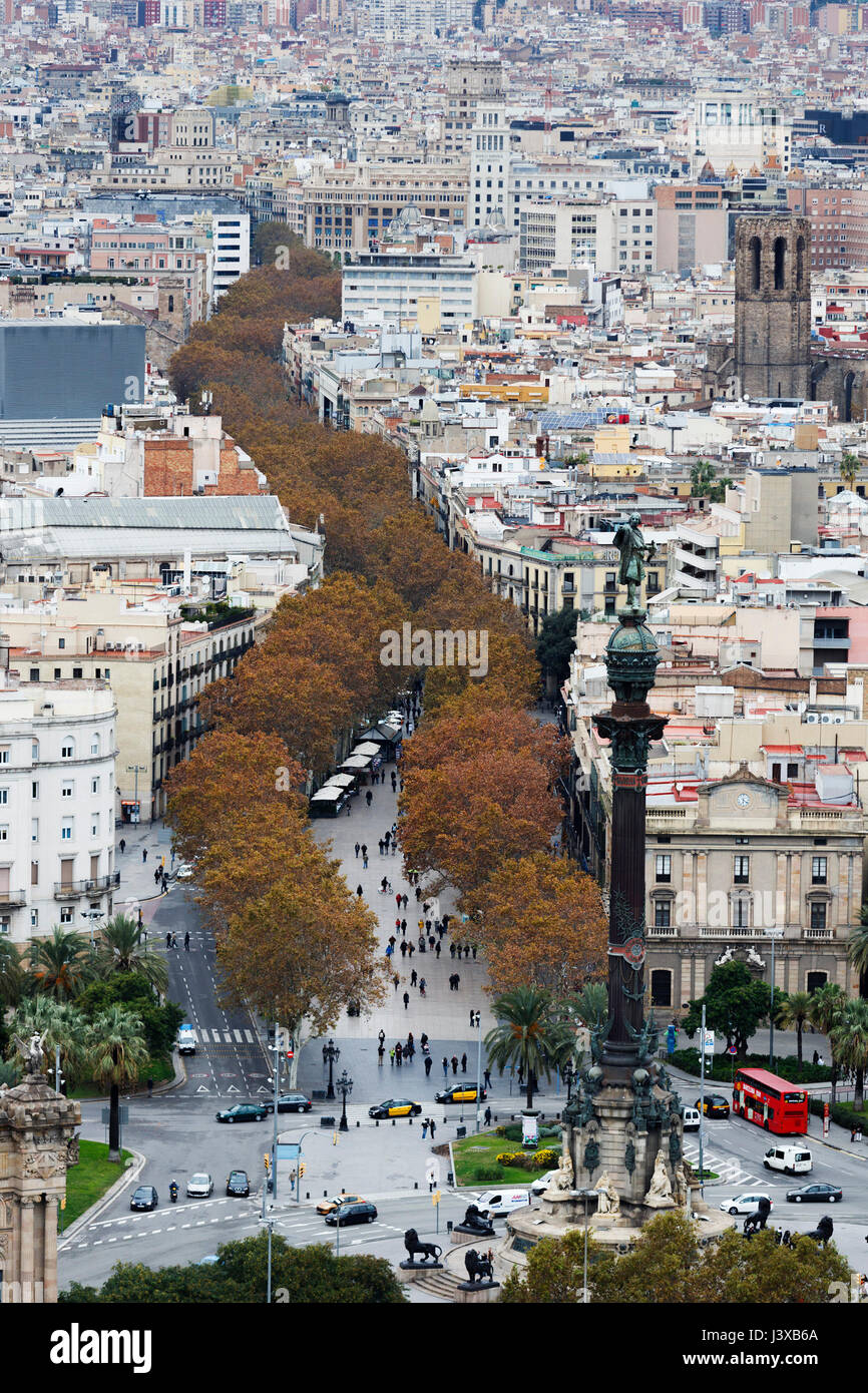 Vue aérienne de La Rambla, Las Ramblas en automne, Barcelone, Catalogne,  Espagne Photo Stock - Alamy
