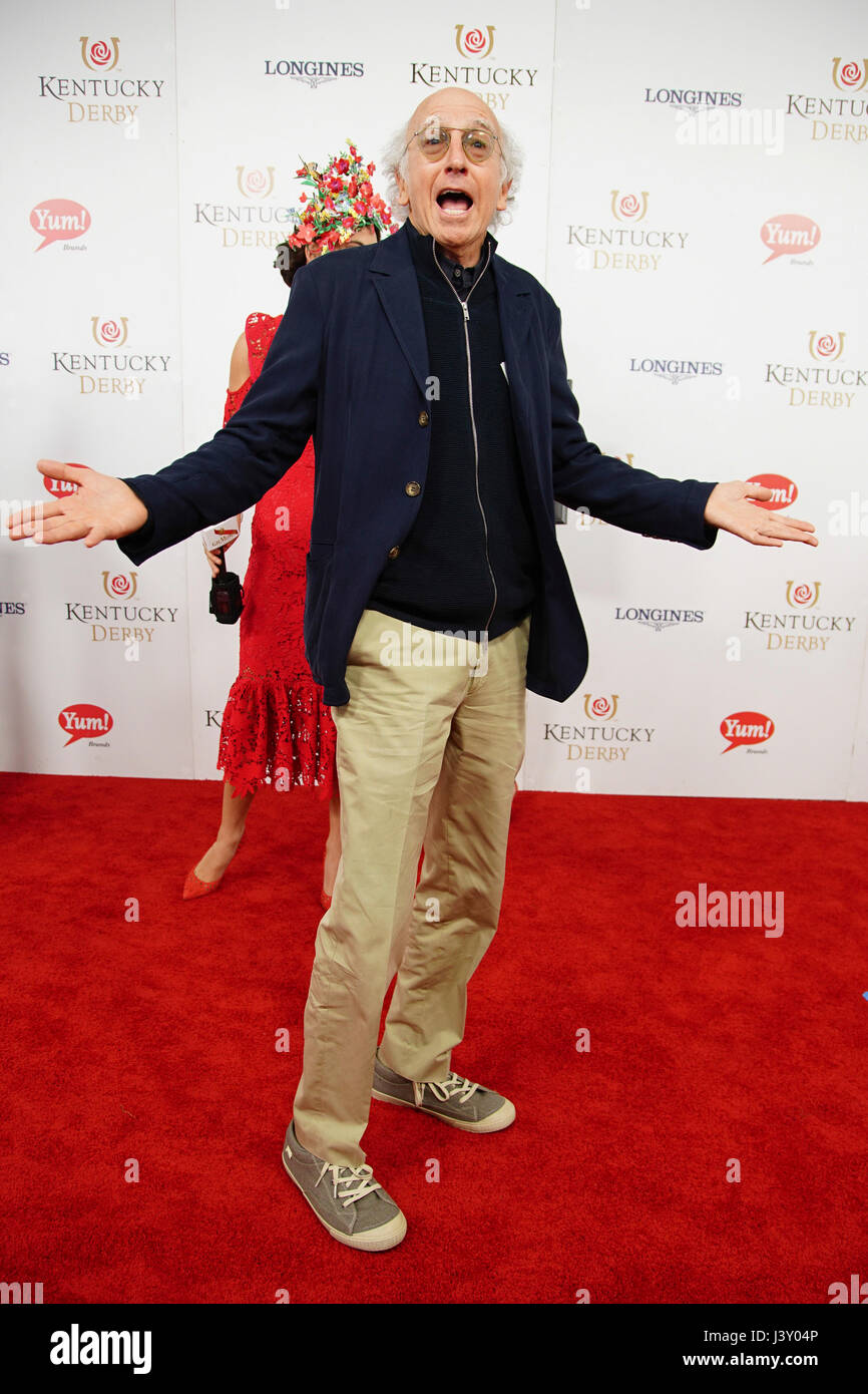 L'acteur Larry David à Churchill Downs 143 Fonctionnement de la Kentucky Derby le 6 mai 2017 à Louisville, Kentucky (photo de Steven Bullock/ThePhotoAccess.com Banque D'Images