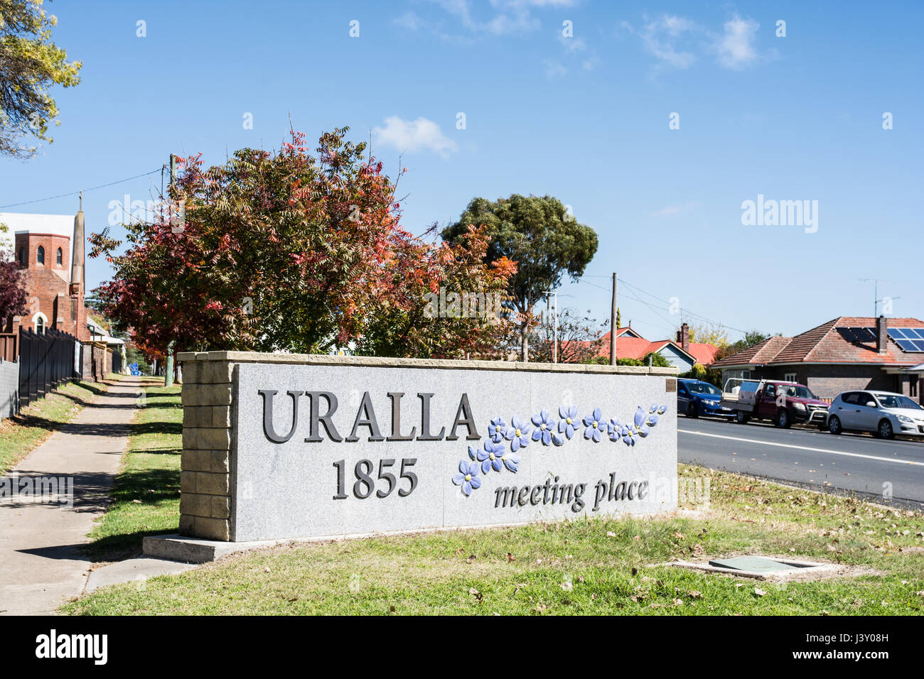 Panneau annonçant la ville de Uralla, NSW Australie. Banque D'Images