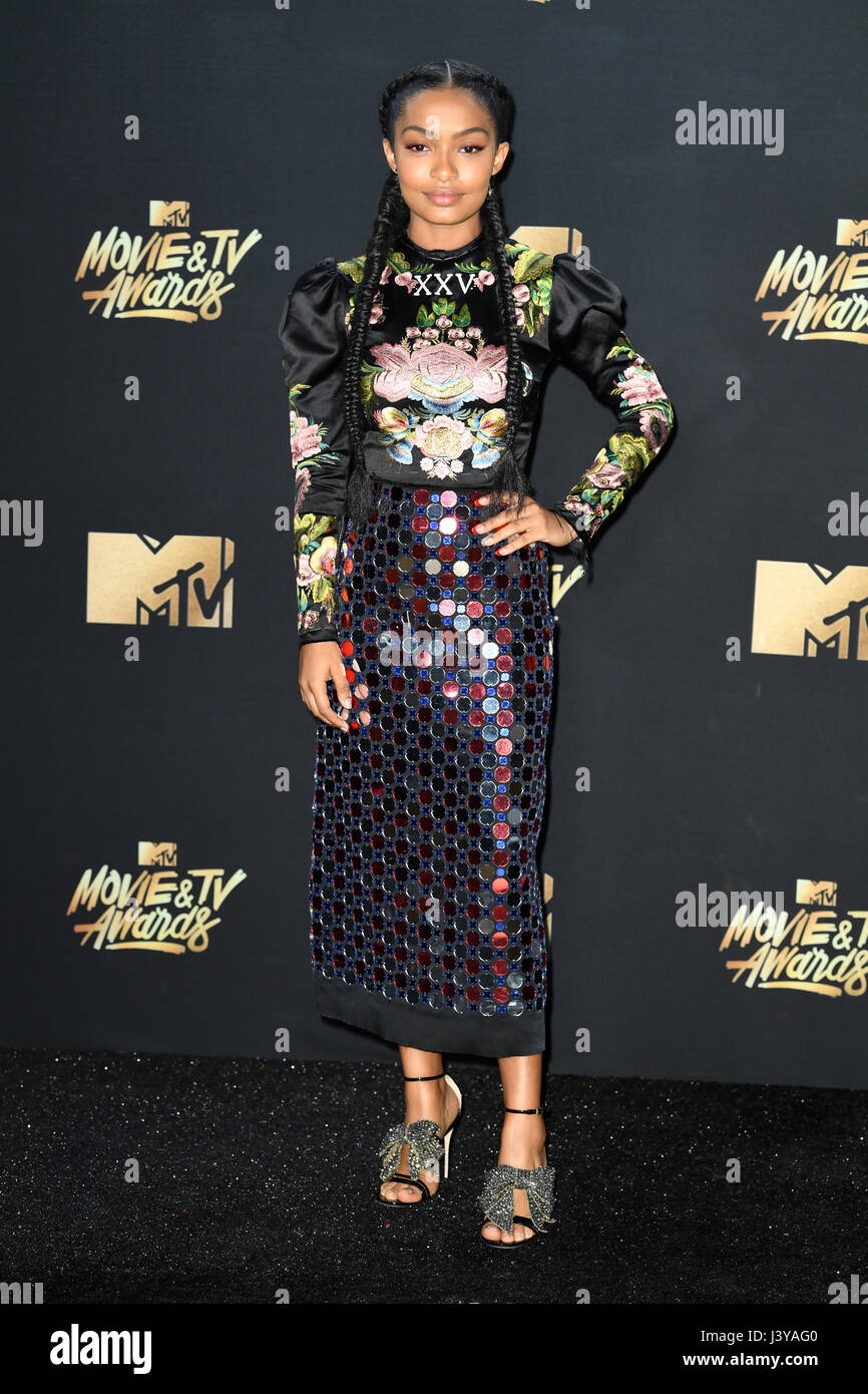 Yara Shahidi participant à la 2017 MTV Film et TV Prix tenue au Shrine Auditorium à Los Angeles, USA. ASSOCIATION DE PRESSE Photo. Photo date : dimanche 7 mai 2017. Voir PA Story SHOWBIZ MTV. Crédit photo doit se lire : PA/PA Wire Banque D'Images