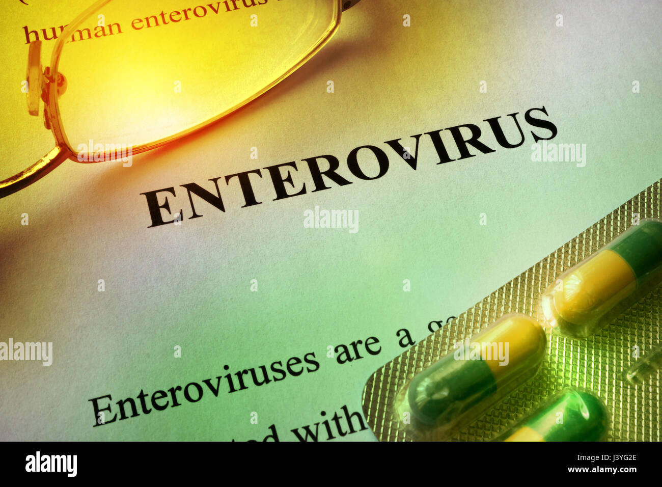 La page de titre du livre avec l'Entérovirus infection. Banque D'Images