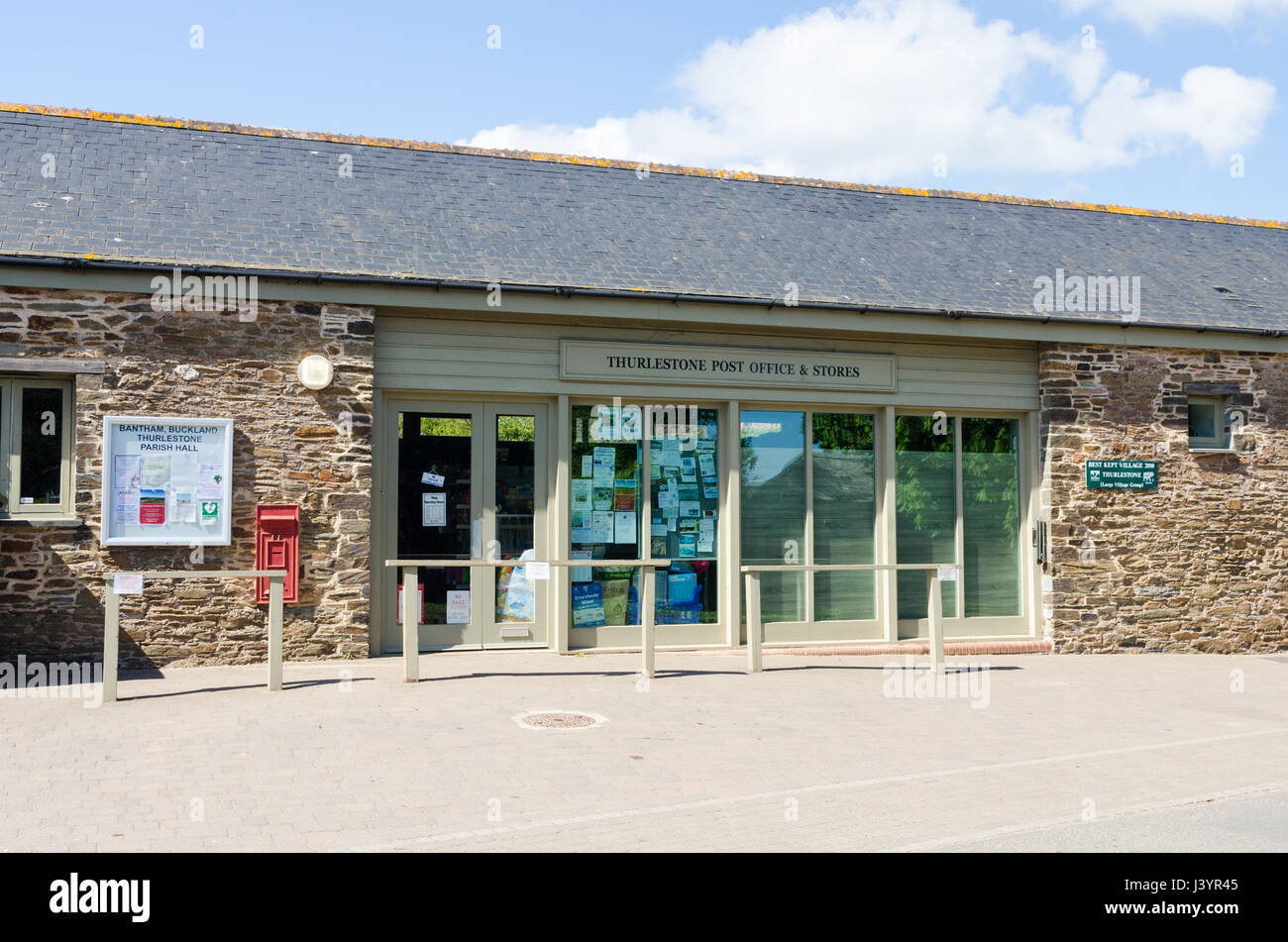 Thurlestone Bureau de poste et des magasins dans le joli village de South Hams Thurlestone dans le Devon Banque D'Images