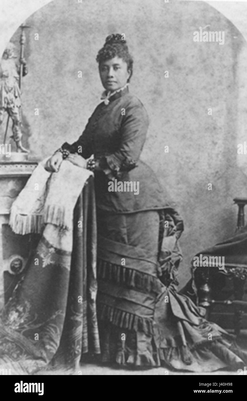 Liliuokalani, le dernier monarque d'Hawaï, a été photographiée à San Francisco lors de sa visite aux États-Unis, montrant son rôle dans l'histoire hawaïenne et son lien avec la politique américaine à la fin du XIXe siècle. Banque D'Images