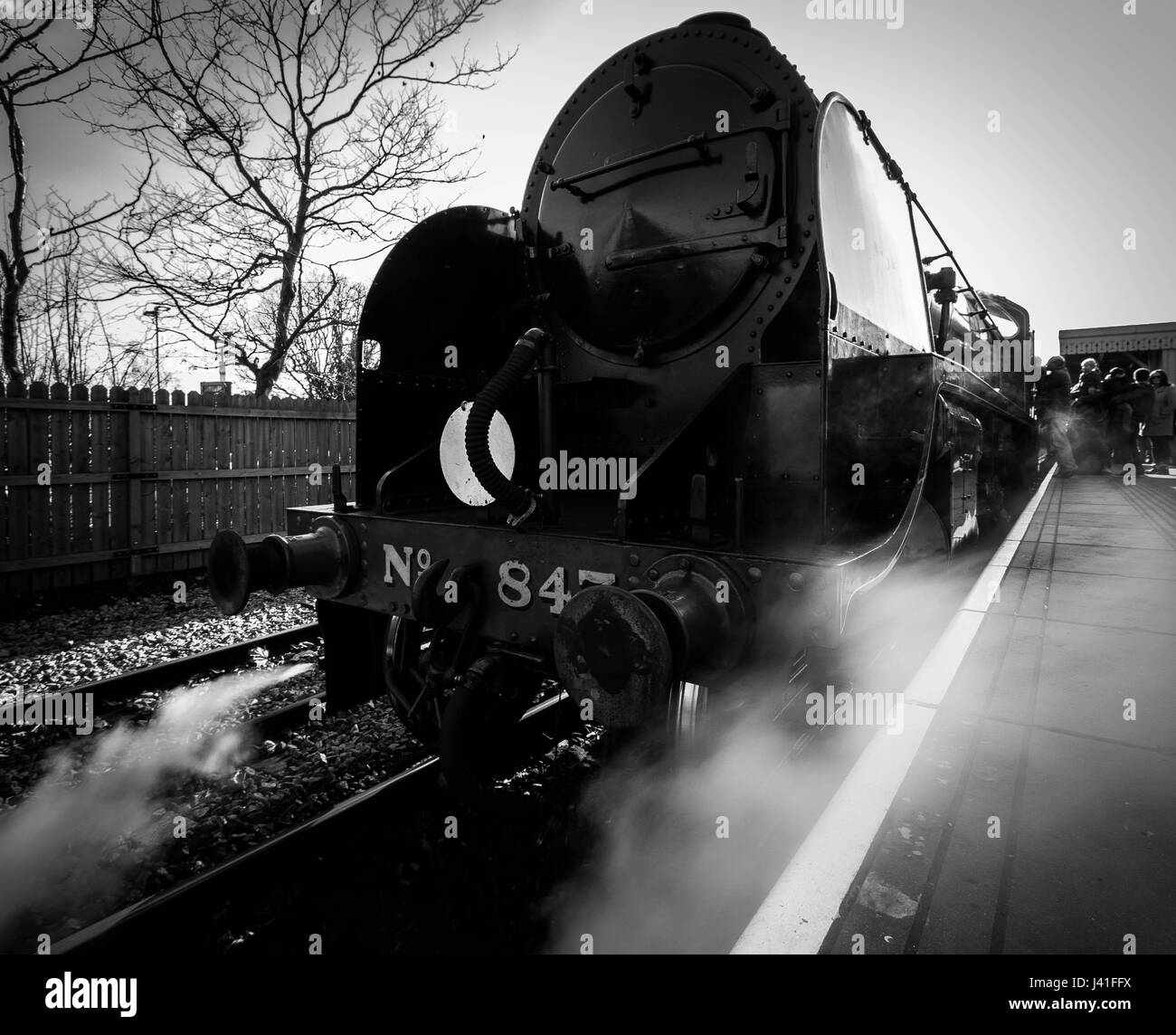 Train de la bluebell railway arrivant Banque D'Images