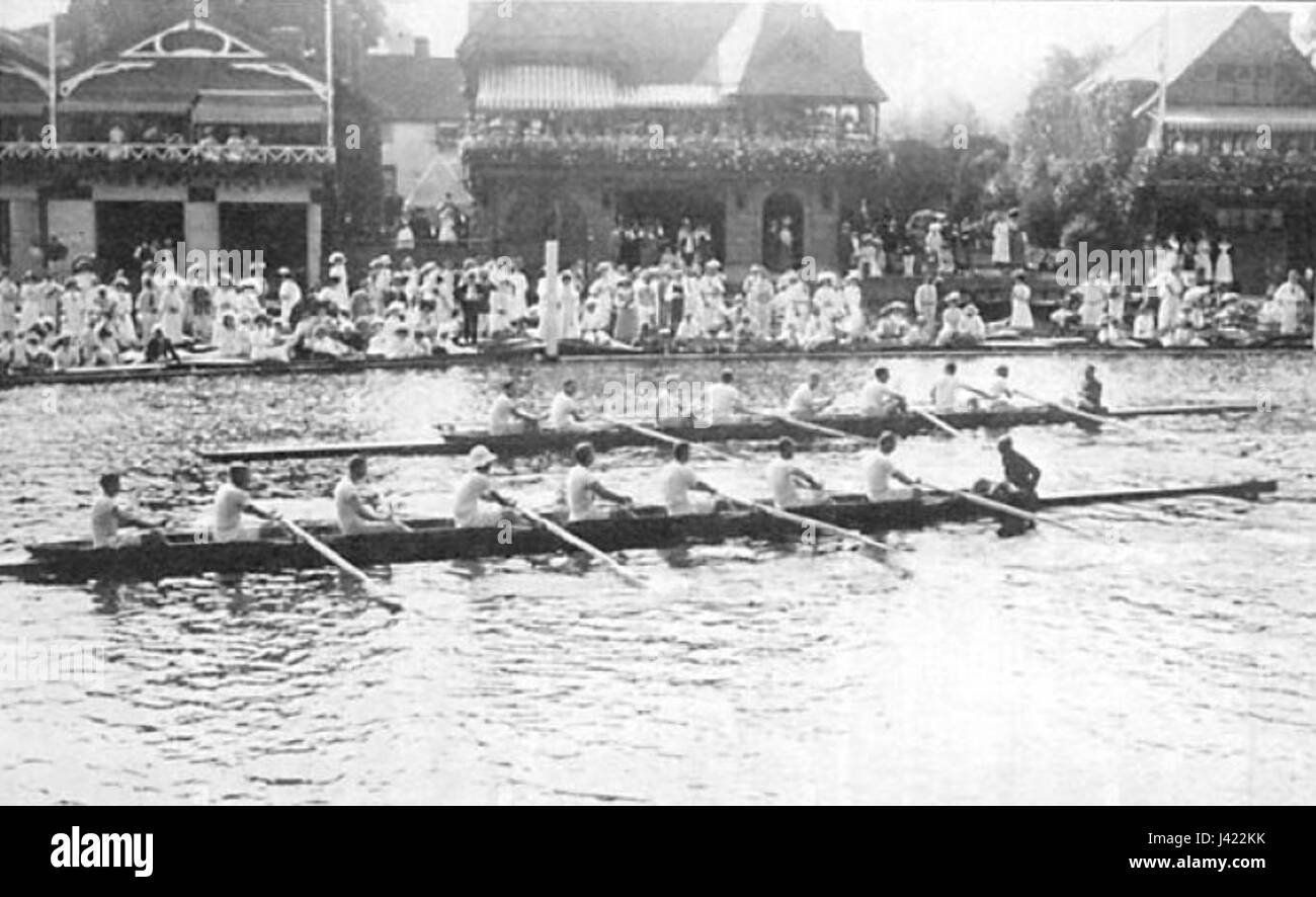 Les Jeux olympiques de Londres de 1908 ont présenté l'aviron comme l'un des événements clés. Il a présenté la compétition sportive internationale, avec l'aviron attirant une attention considérable pour son rôle traditionnel et prestigieux dans les Jeux. Banque D'Images