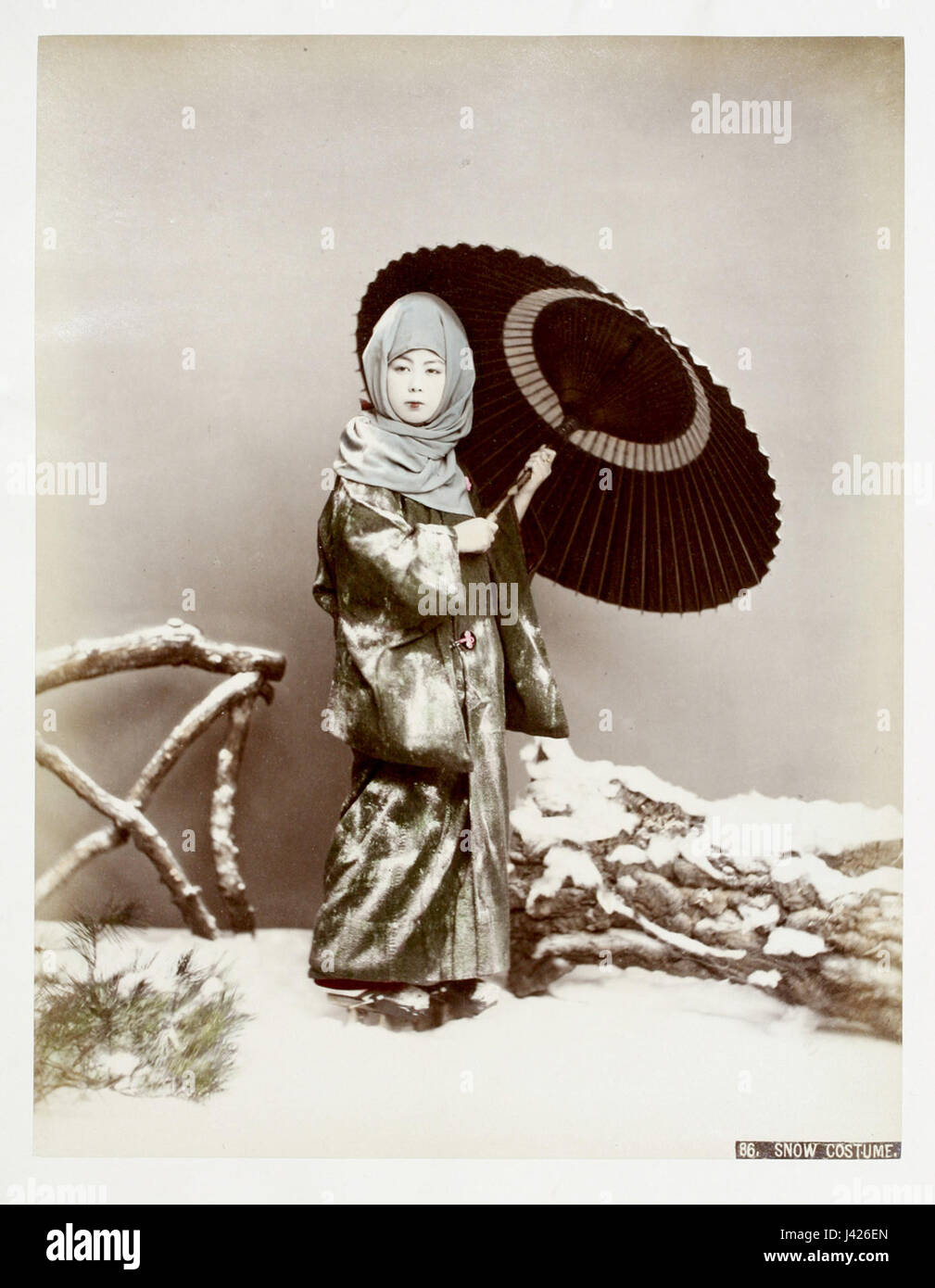 Kusakabe Kimbei 86 costume de neige Banque D'Images