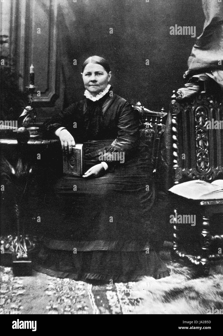 Lucy Stone est une abolitionniste américaine et militante pour les droits des femmes, connue pour son travail de pionnier en faveur de l'égalité des sexes et son rôle dans le mouvement pour le suffrage féminin aux États-Unis. Banque D'Images