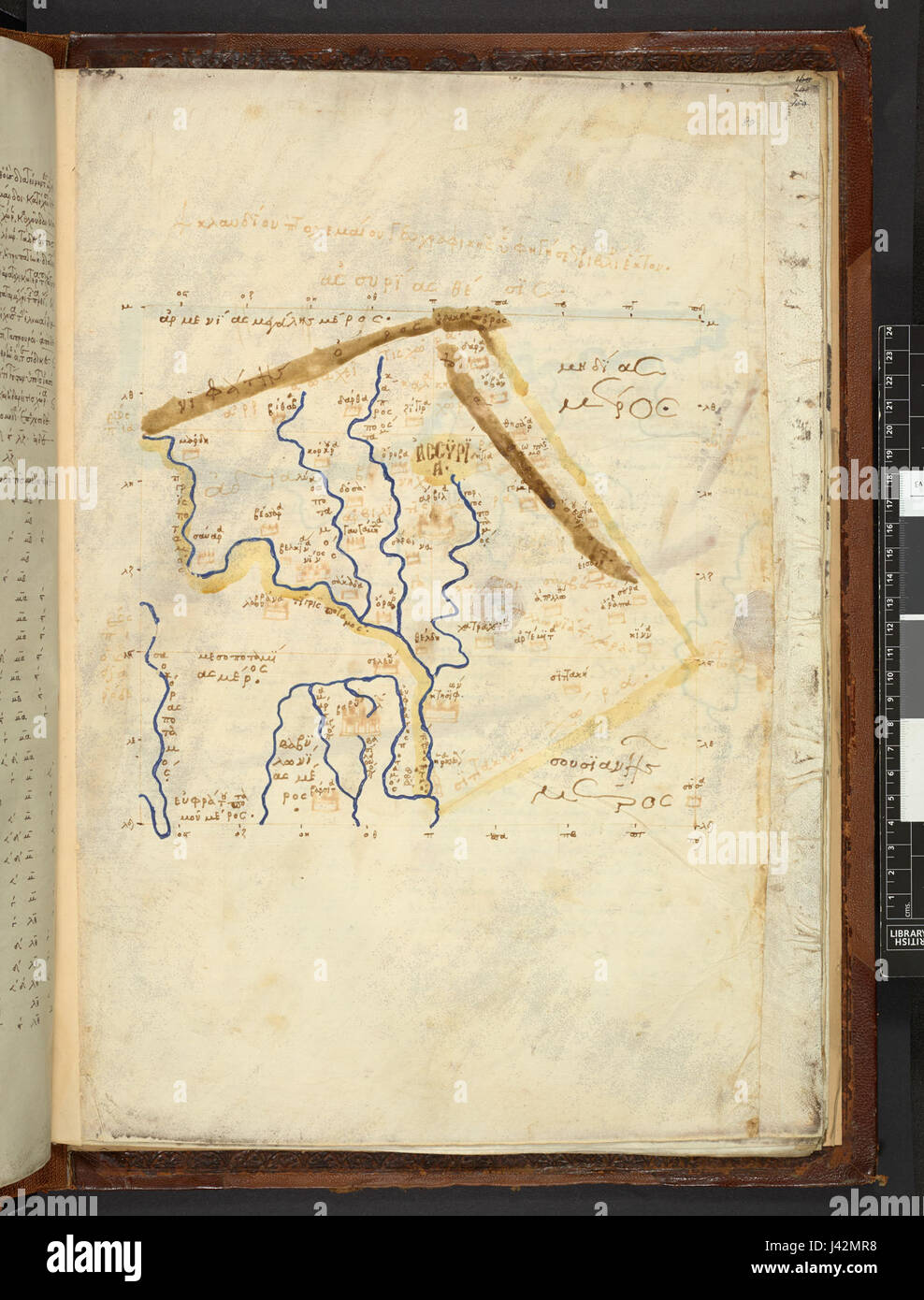 Cette carte, basée sur la 'Geographia' de Ptolémée, est une représentation médiévale du monde connu. Conservé dans Burney MS 111, il reflète la compréhension géographique de la période. Banque D'Images