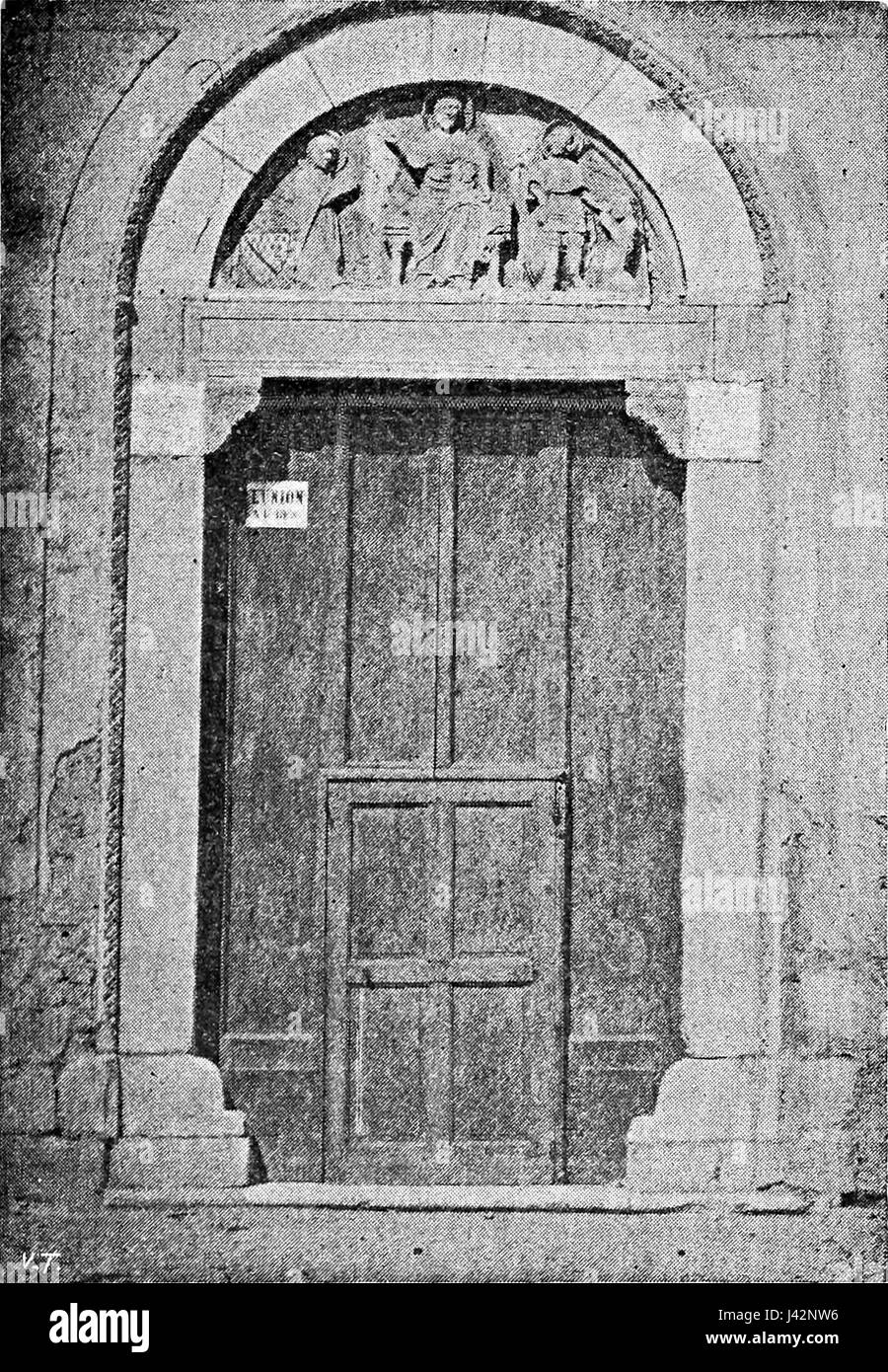 Le monument Meomartini à Bénévent, en Italie, est un monument historique important. Il honore des personnalités importantes de l'histoire de la région et met en valeur l'architecture classique italienne. Banque D'Images Le monument Meomartini à Bénévent, en Italie, est un monument historique important. Il honore des personnalités importantes de l'histoire de la région et met en valeur l'architecture classique italienne. Banque D'Images