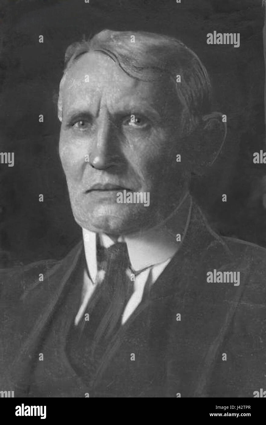 Maurycy Trebacz, capturé dans une photographie de 1932, était un individu notable de cette période. Cette image donne probablement un aperçu de sa vie ou de ses réalisations au début du XXe siècle. Banque D'Images