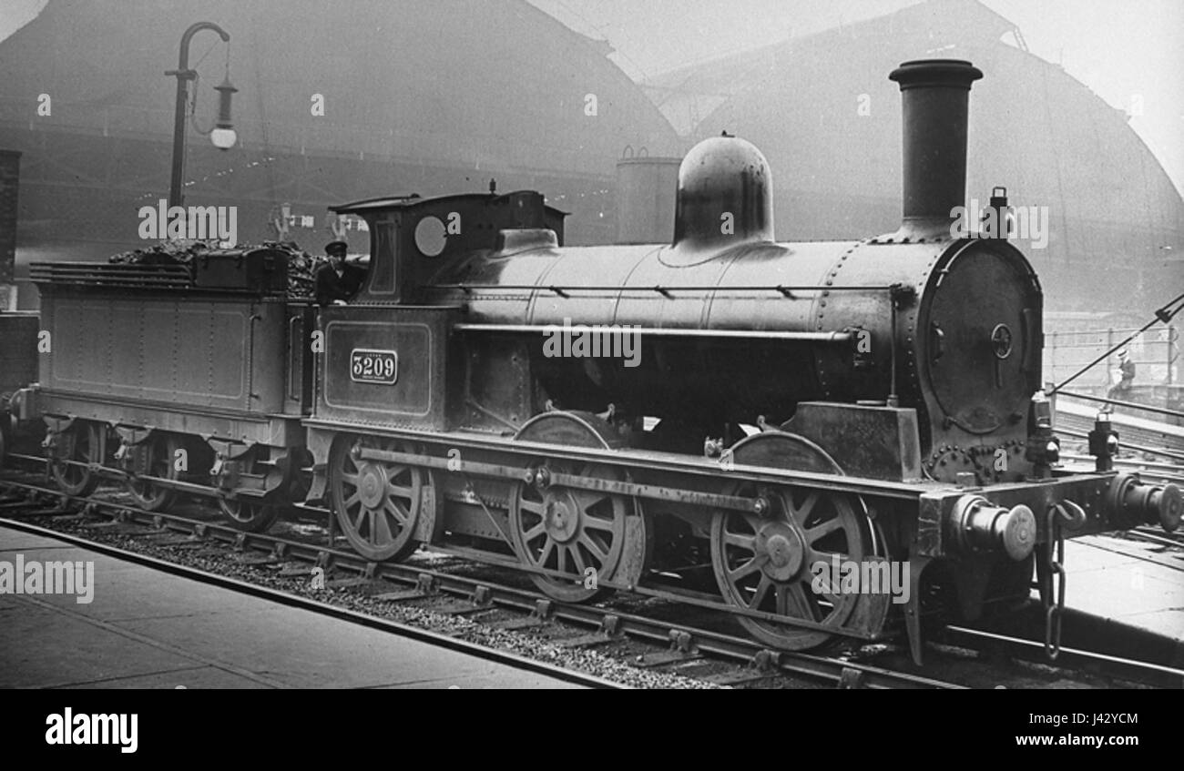 LNWR Webb 17en 3209 moteur charbon Banque D'Images