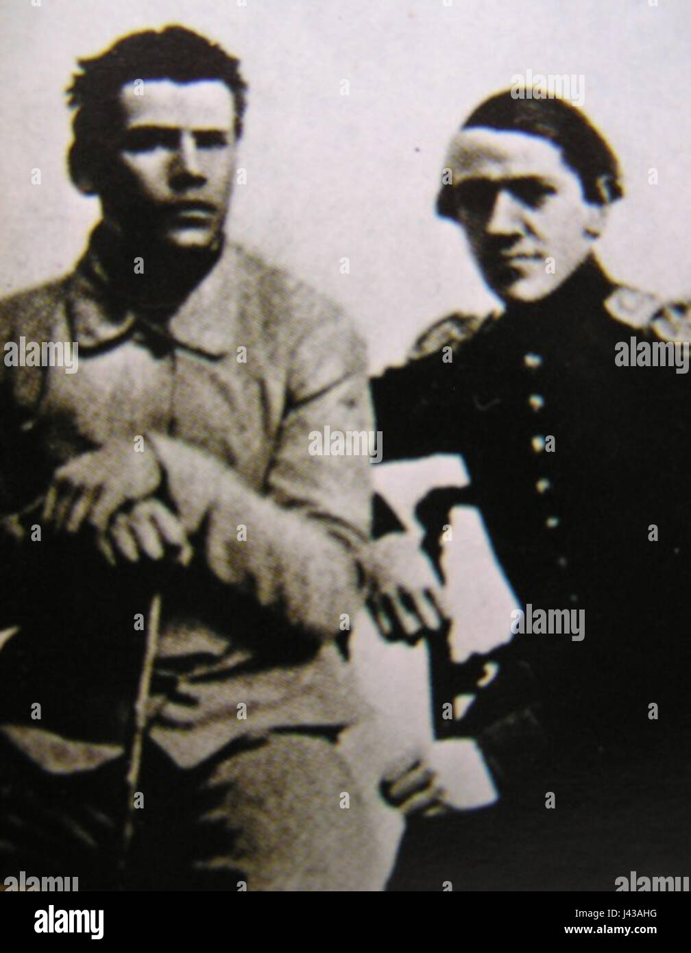 Лев николаевич толстой старший брат. Лев толстой с братом Николаем на Кавказе.
