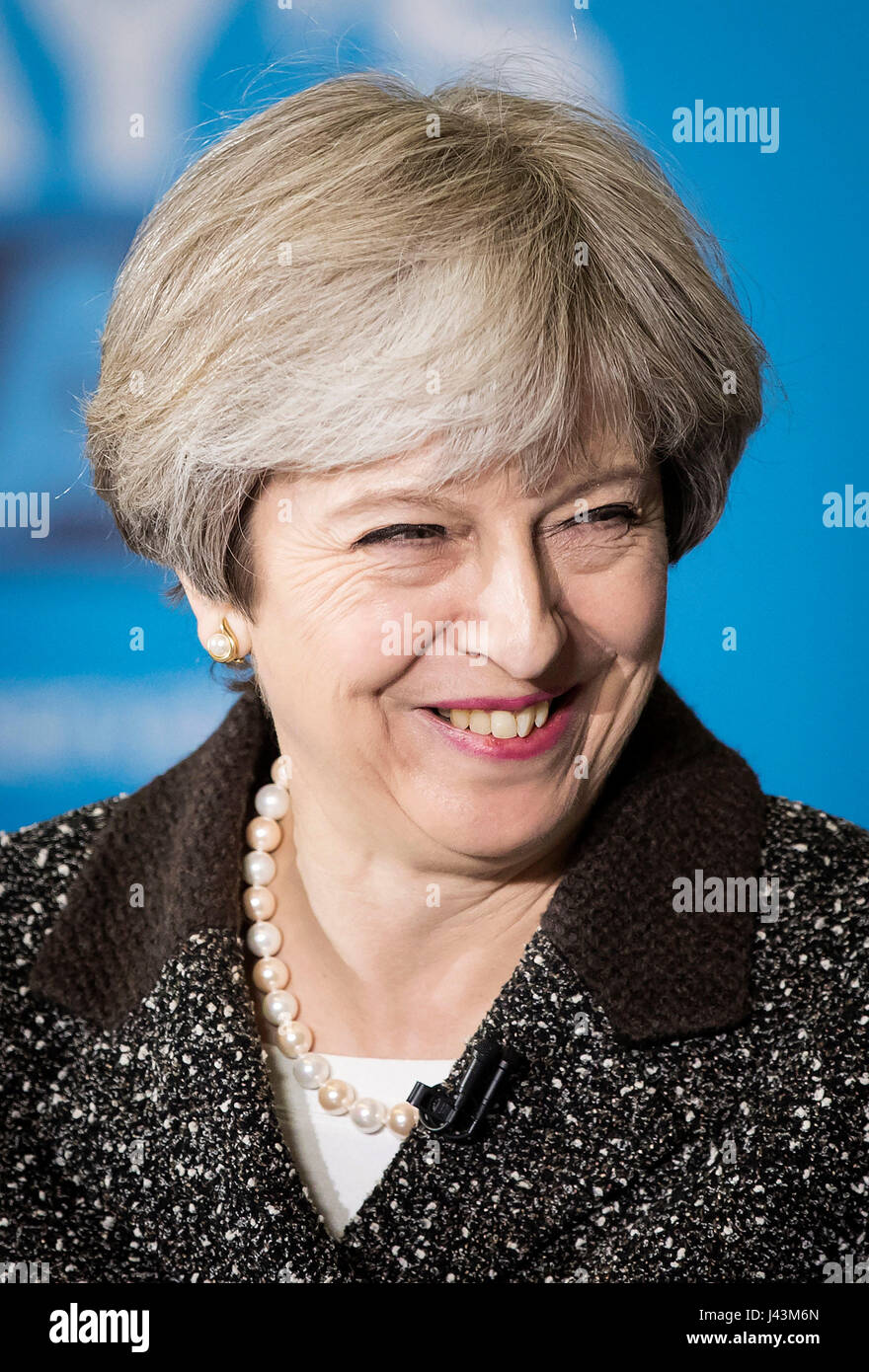 Premier ministre Theresa mai au cours d'une visite de campagne à York Barbican. Banque D'Images