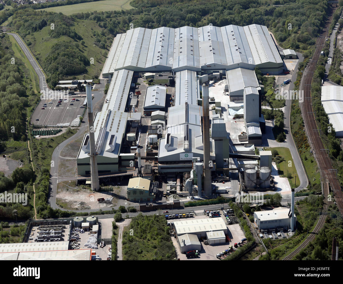 Vue aérienne de l'usine de verre de Pilkingstons, St Helens, Royaume-Uni Banque D'Images Vue aérienne de l'usine de verre de Pilkingstons, St Helens, Royaume-Uni Banque D'Images