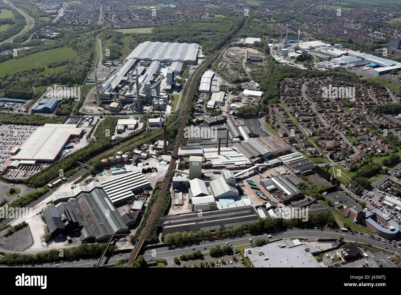 Vue aérienne de l'usine de verre de Pilkingstons, St Helens, Royaume-Uni Banque D'Images Vue aérienne de l'usine de verre de Pilkingstons, St Helens, Royaume-Uni Banque D'Images