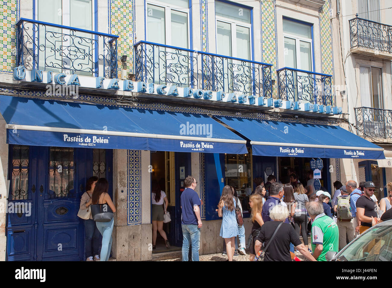 Le Portugal, l'Estredmadura, Lisbonne, Belém, queue devant les Pasteis
