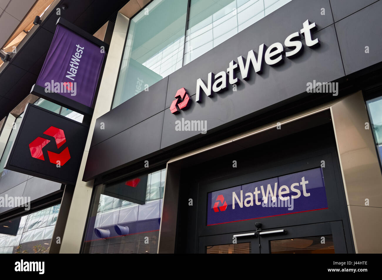 Direction générale de la Banque Natwest traverse à lieu à Canary Wharf, London England Royaume-Uni UK Banque D'Images