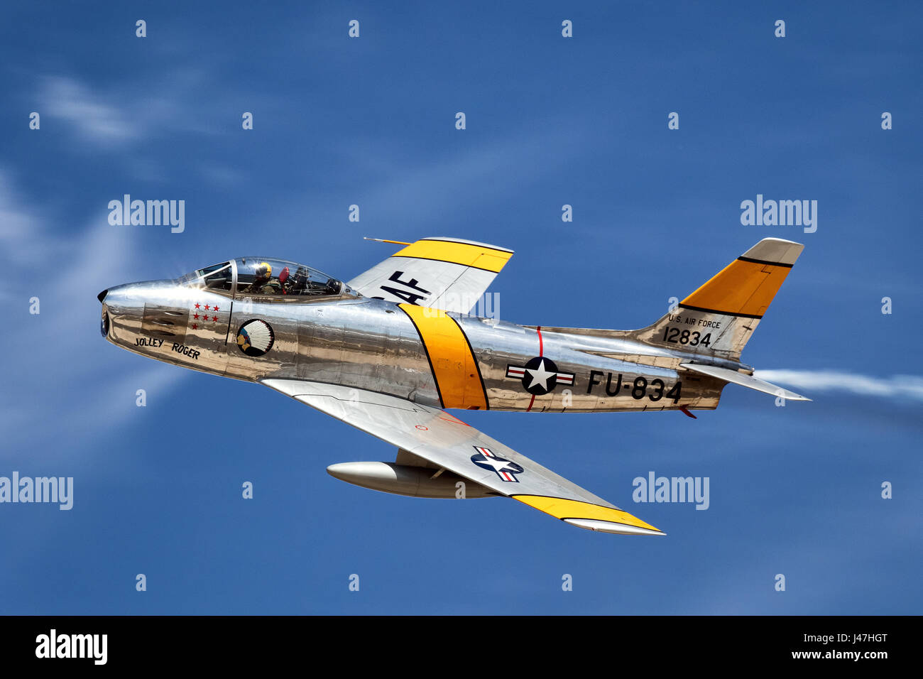 F-86F de la musée Planes of Fame à Chino, CA fonctionne à l'A.L. Spectacle aérien dans le comté de Lancaster, CA en mars 2017 Banque D'Images