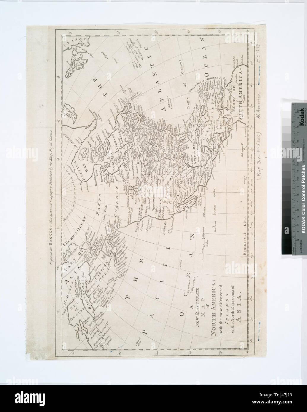 Une carte représentant l'Amérique du Nord, montrant les îles nouvellement découvertes au large de la côte nord-est de l'Asie. Cette carte, créée au début de la période d'exploration, reflète les connaissances géographiques et les progrès de l'exploration. Banque D'Images