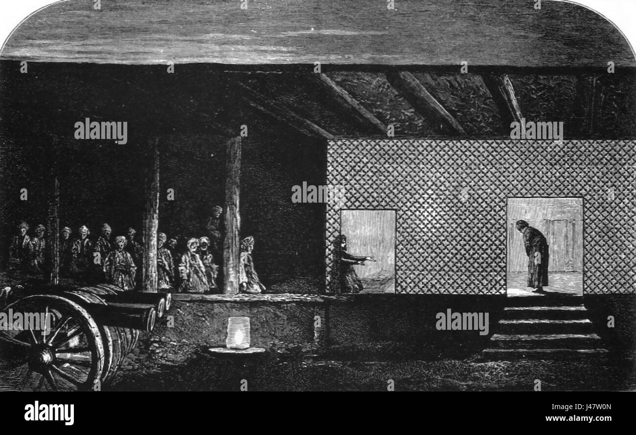 Ce titre fait référence à une entrevue nocturne avec un roi, peut-être dans un dossier d'archives ou de médias. Il documente probablement une conversation importante ou un engagement royal, reflétant un moment historique dans l'histoire d'une monarchie. Banque D'Images