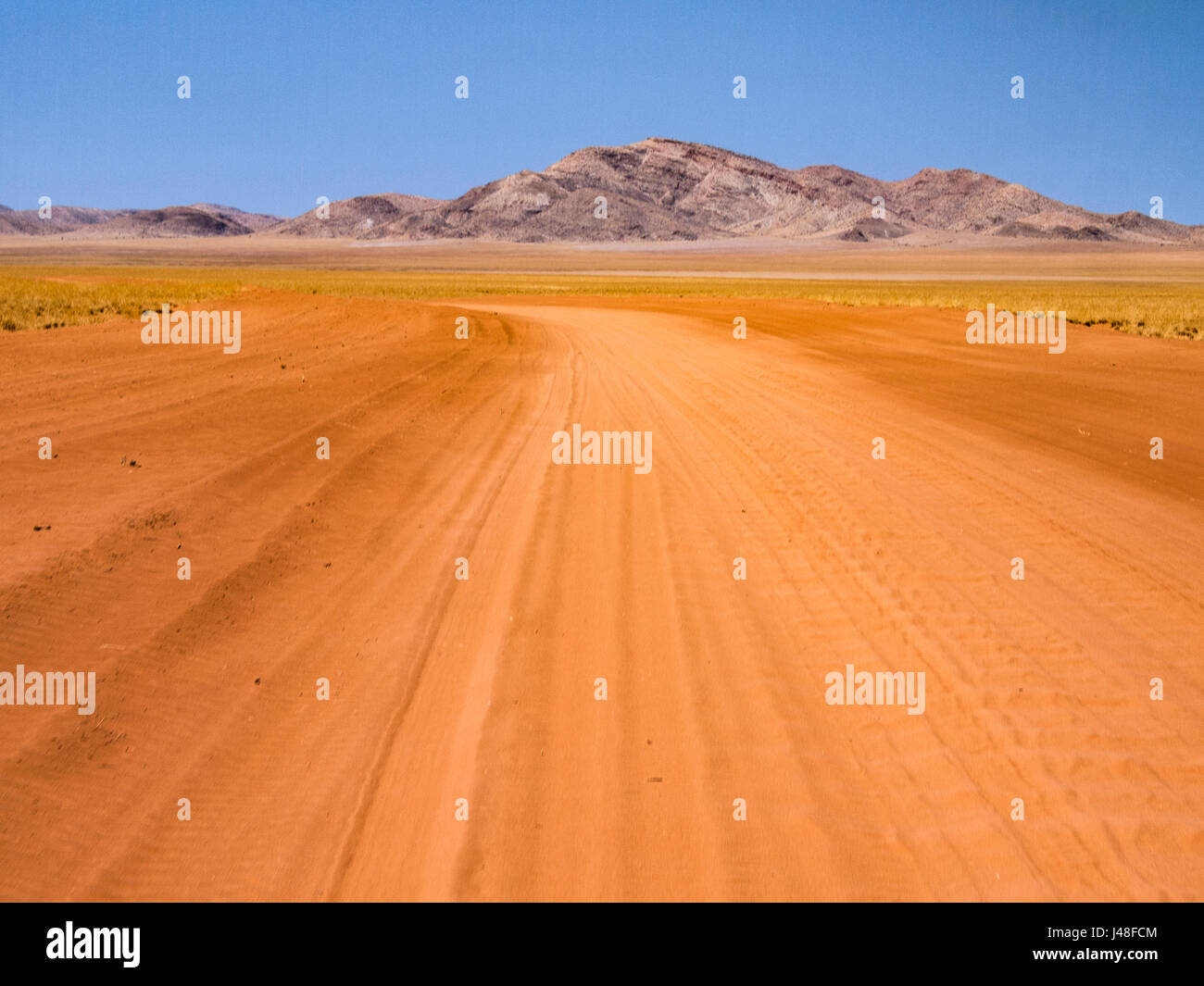 Chemin de sable près de Purros, Namibie Banque D'Images