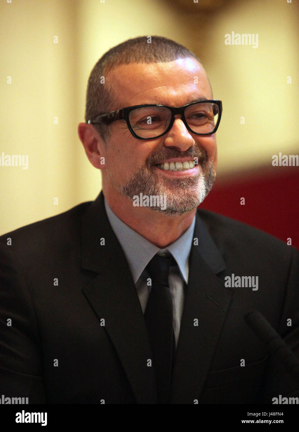Michael George Opera George michael george michael symphonica Banque de photographies et d ...