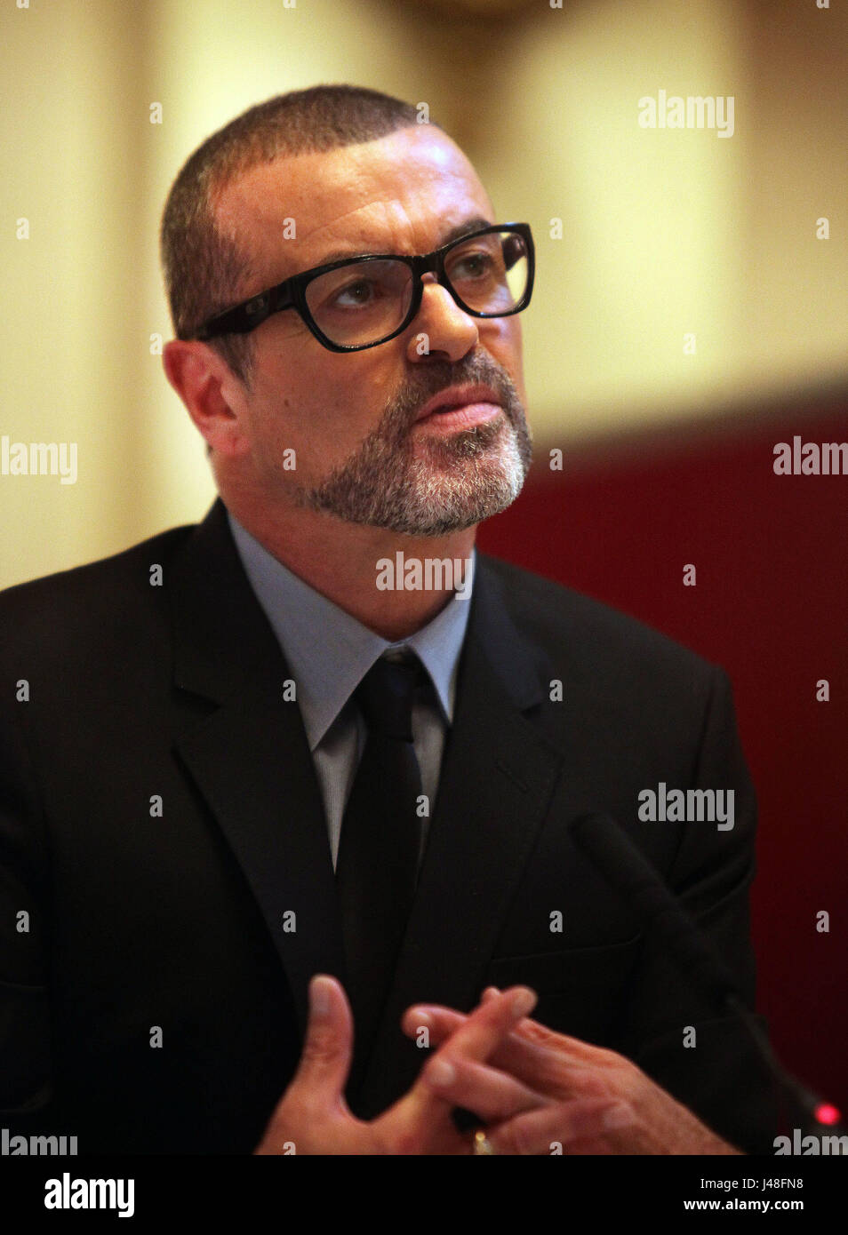Michael George Opera George michael george michael symphonica Banque de photographies et d ...