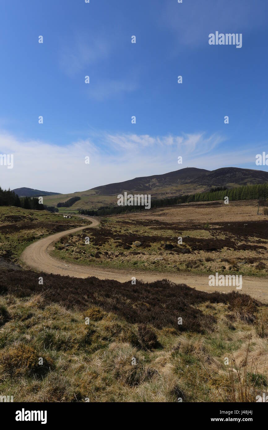 Sentier dans le Mont Glen Isla Blair Ecosse Mai 2017 Banque D'Images