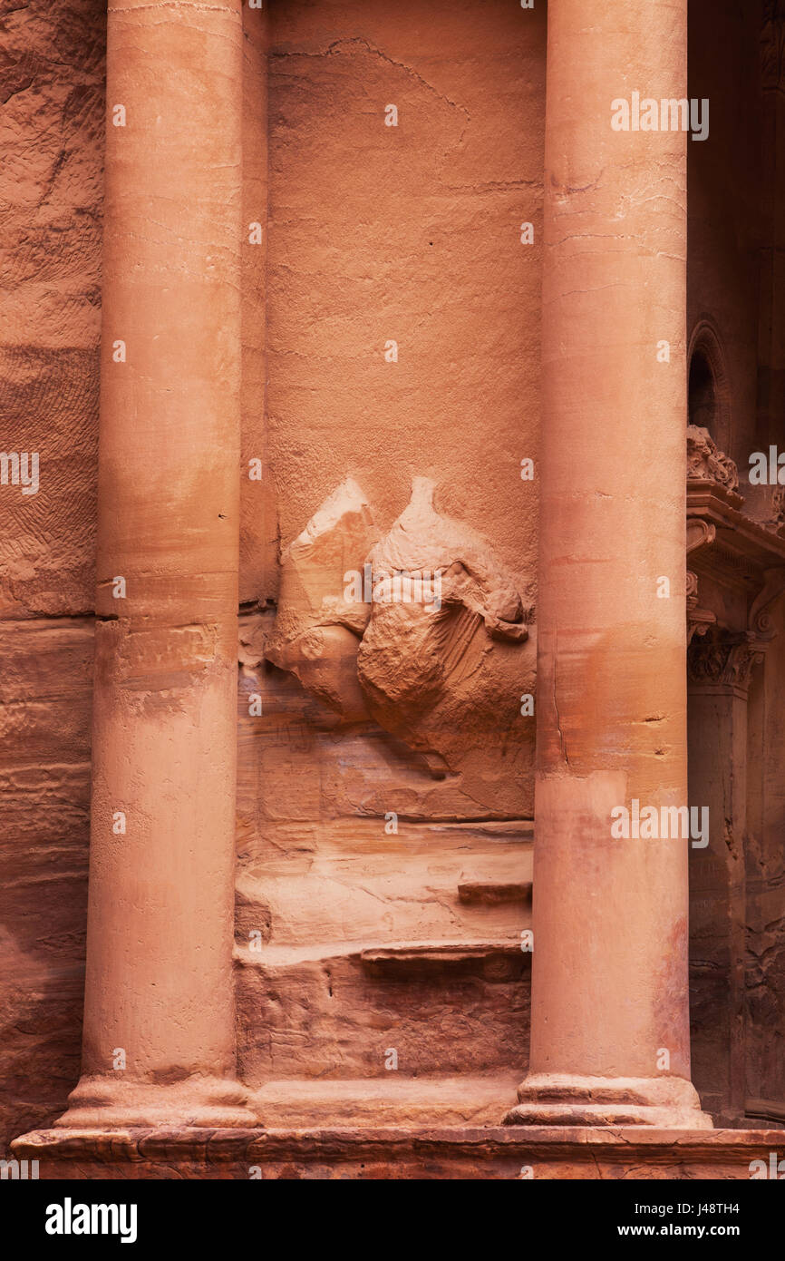 En grès sculpté au Trésor ; Petra, Jordan Banque D'Images