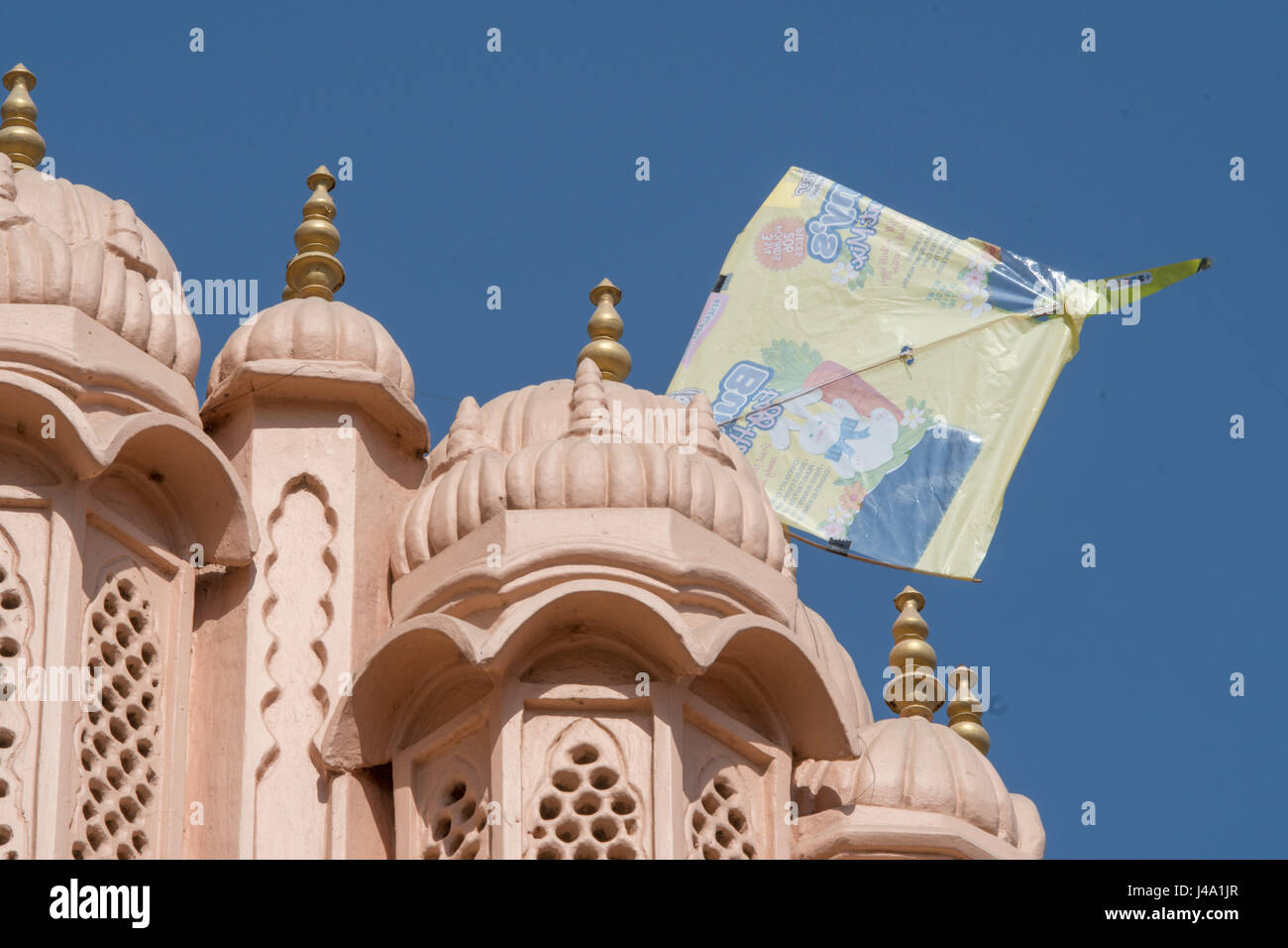 Jaipur, Inde - Kite hanging off side Banque D'Images