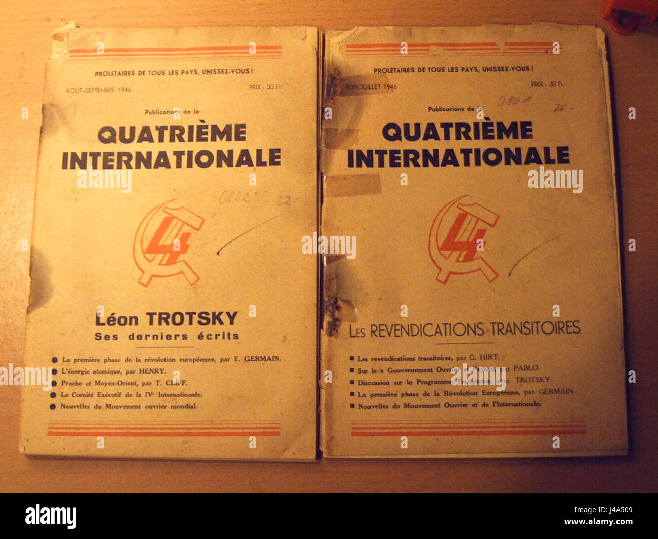 Une référence à la quatrième internationale, une organisation socialiste internationale fondée en 1938, visant à promouvoir la révolution mondiale et les droits des travailleurs, avec diverses sections et idéologies à travers l'histoire. Banque D'Images