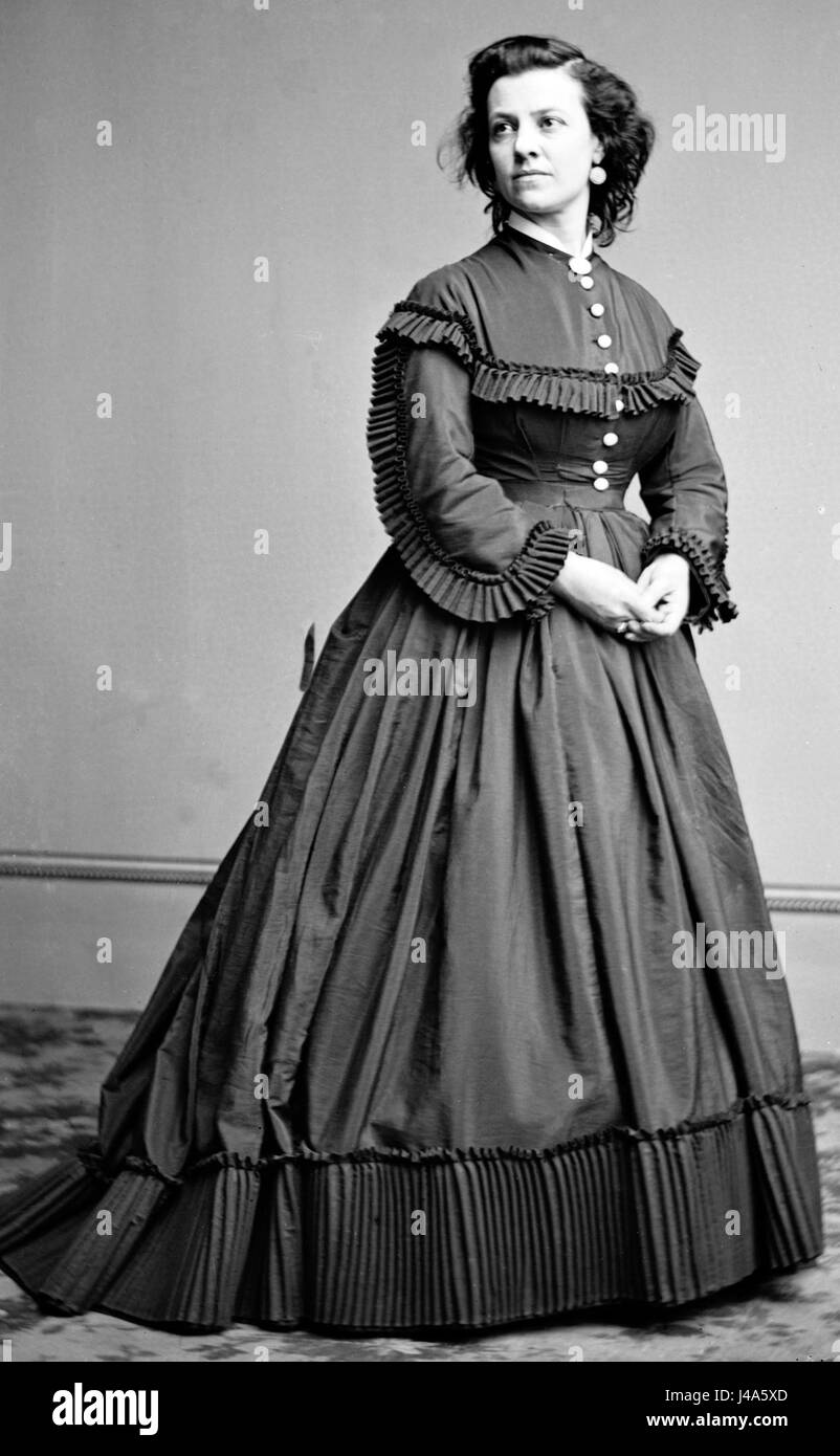 Pauline Cushman est une actrice et espionne américaine pendant la guerre de Sécession, connue pour son rôle d'espionne de l'Union. Elle a gagné la renommée pour sa bravoure et a reçu la Médaille d'honneur pour ses efforts. Banque D'Images