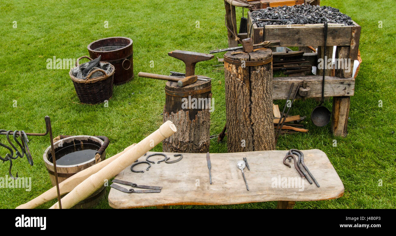 Vue d'outils de forgeron médiéval Banque D'Images