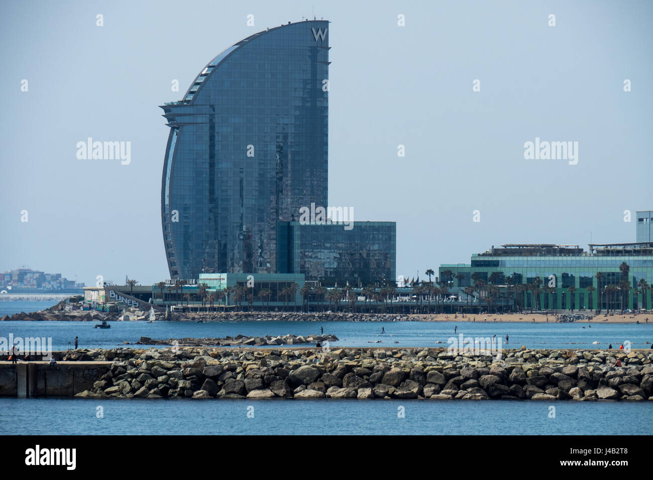 W Barcelona Hotel situé dans le port de Barcelone, Espagne Photo Stock -  Alamy